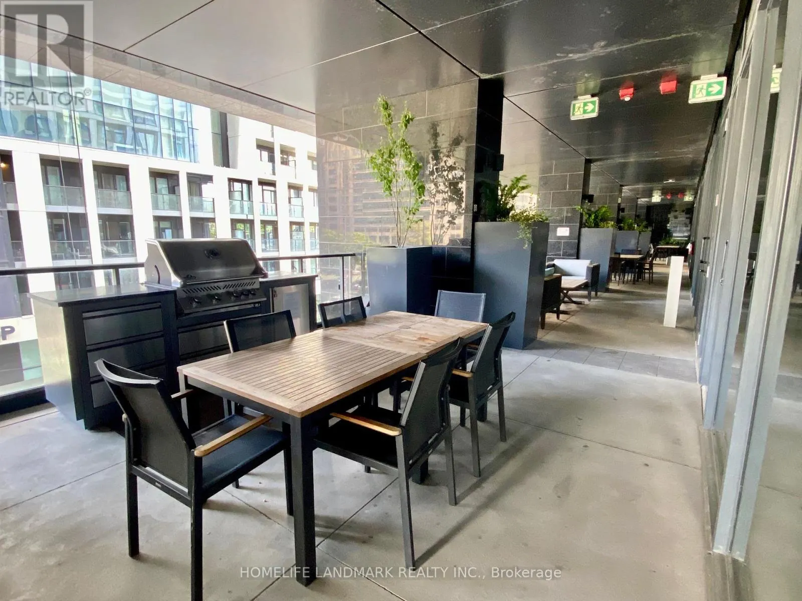 4206 - 181 DUNDAS STREET E