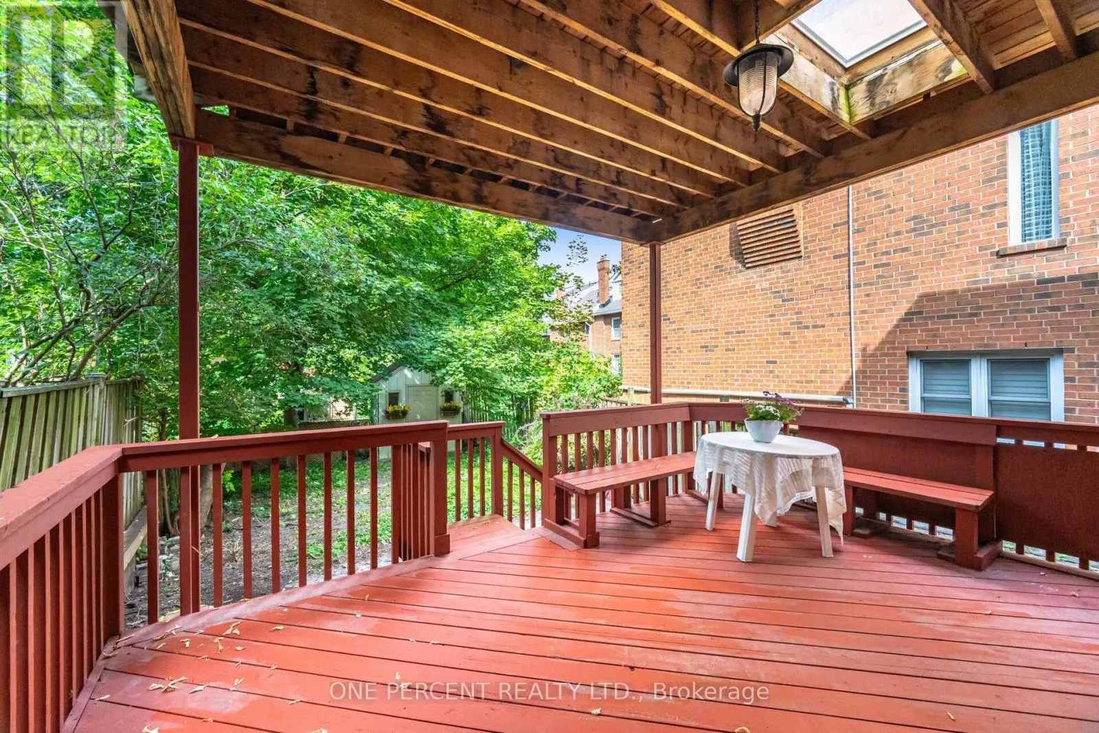 226 BROADWAY AVENUE