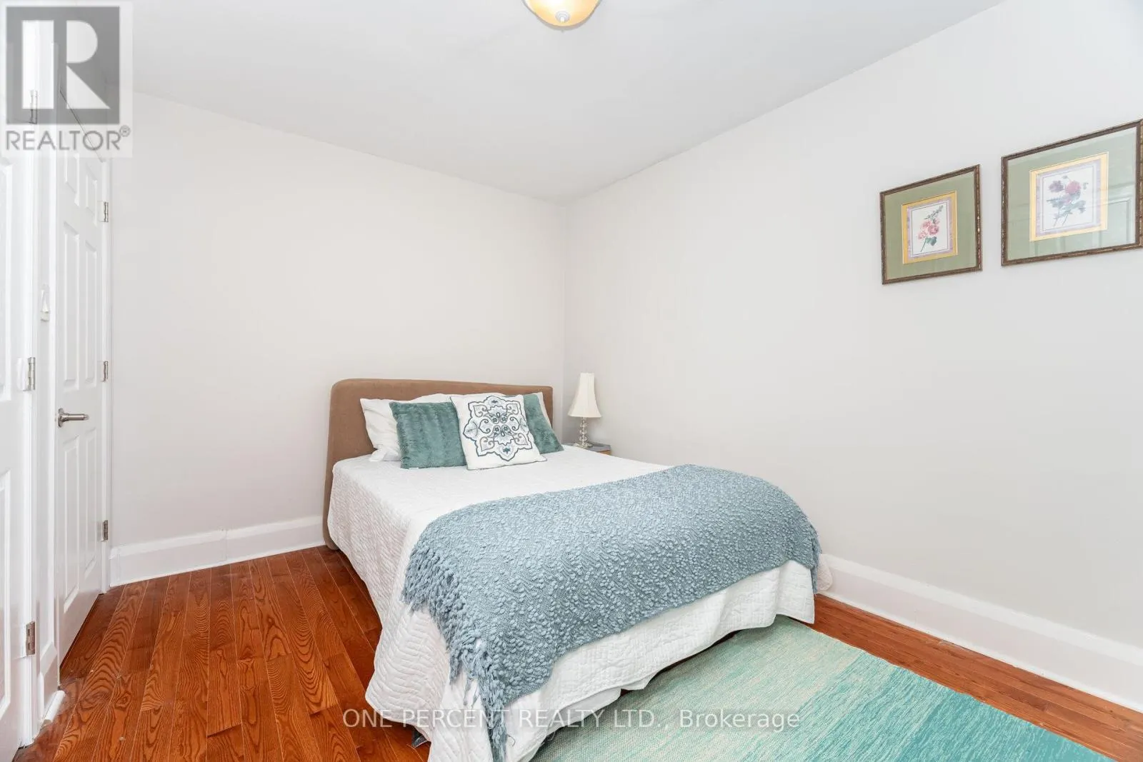 226 BROADWAY AVENUE