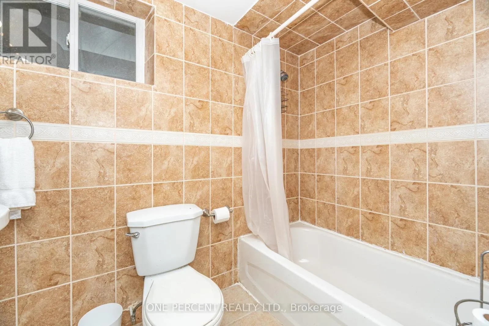 226 BROADWAY AVENUE