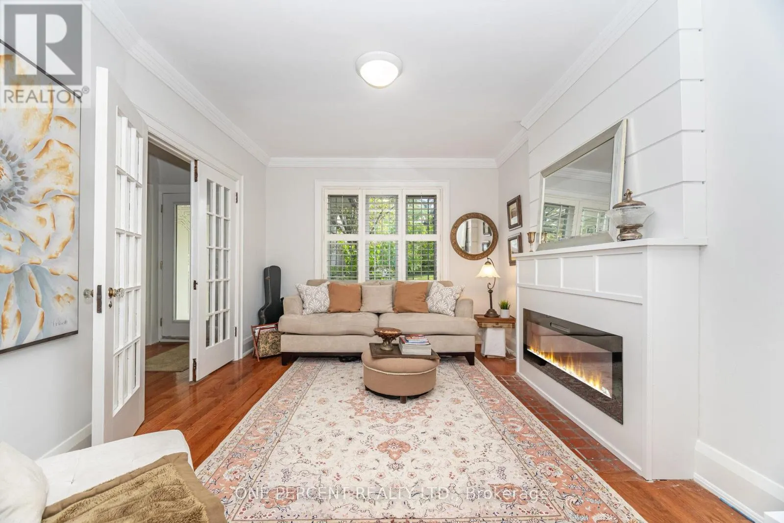 226 BROADWAY AVENUE