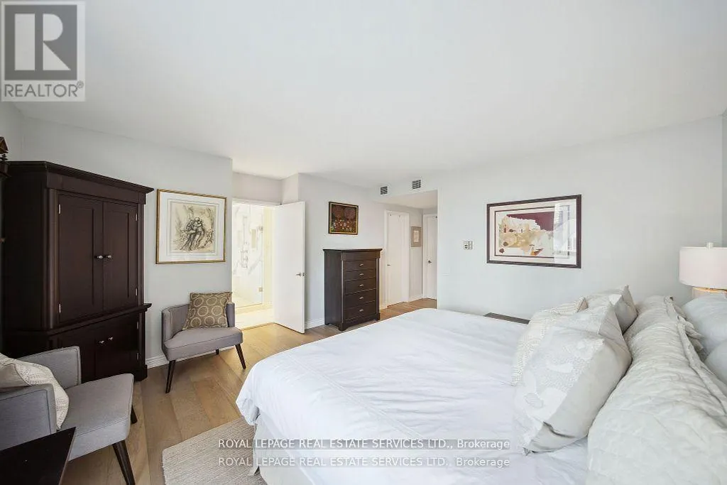 601 - 480 QUEENS QUAY W
