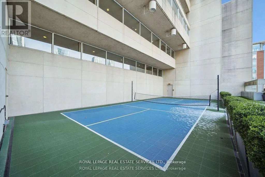601 - 480 QUEENS QUAY W