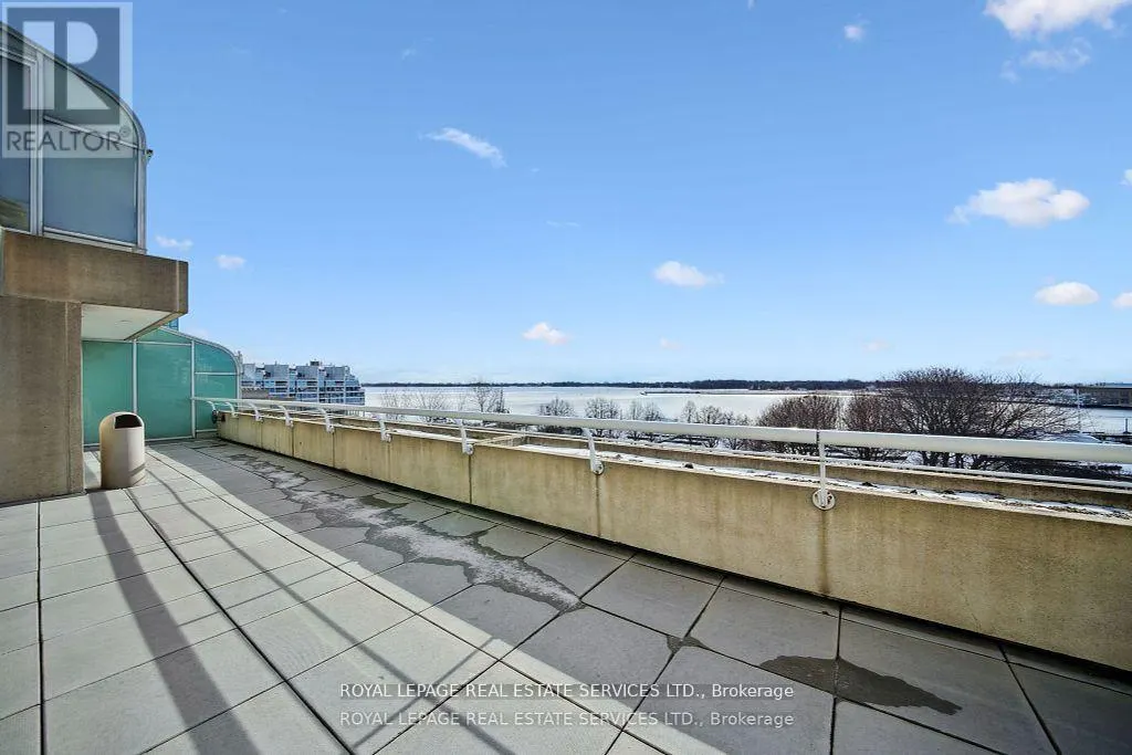 601 - 480 QUEENS QUAY W