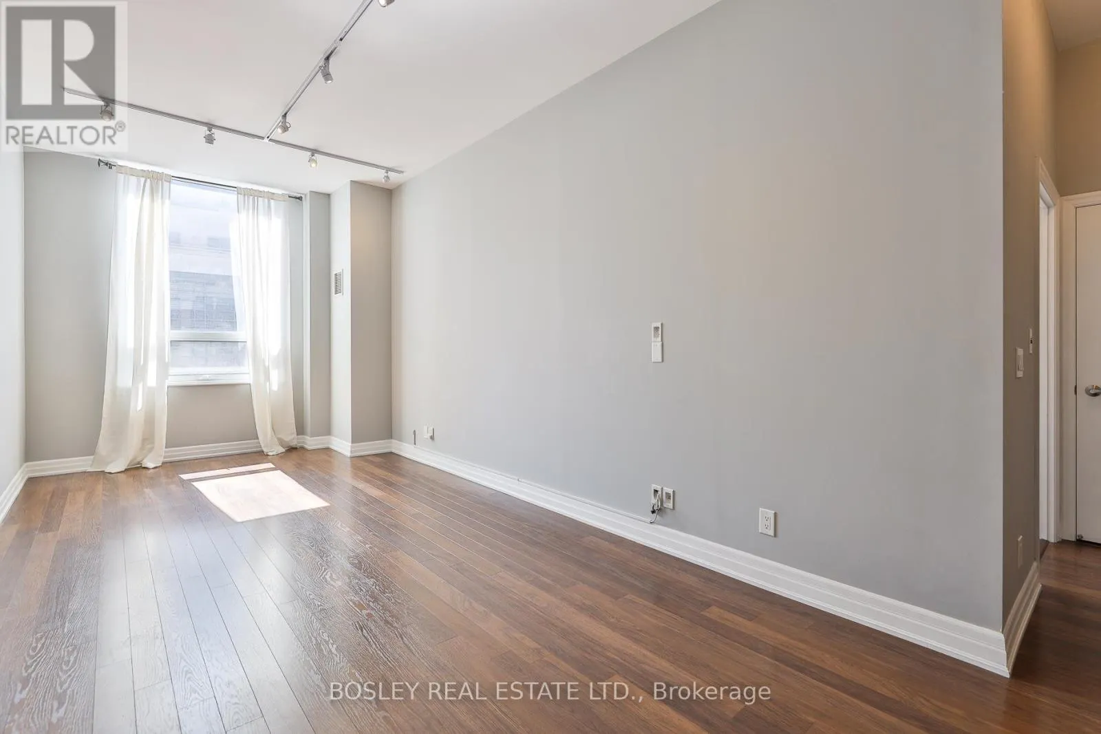 201 - 500 ST CLAIR AVENUE W