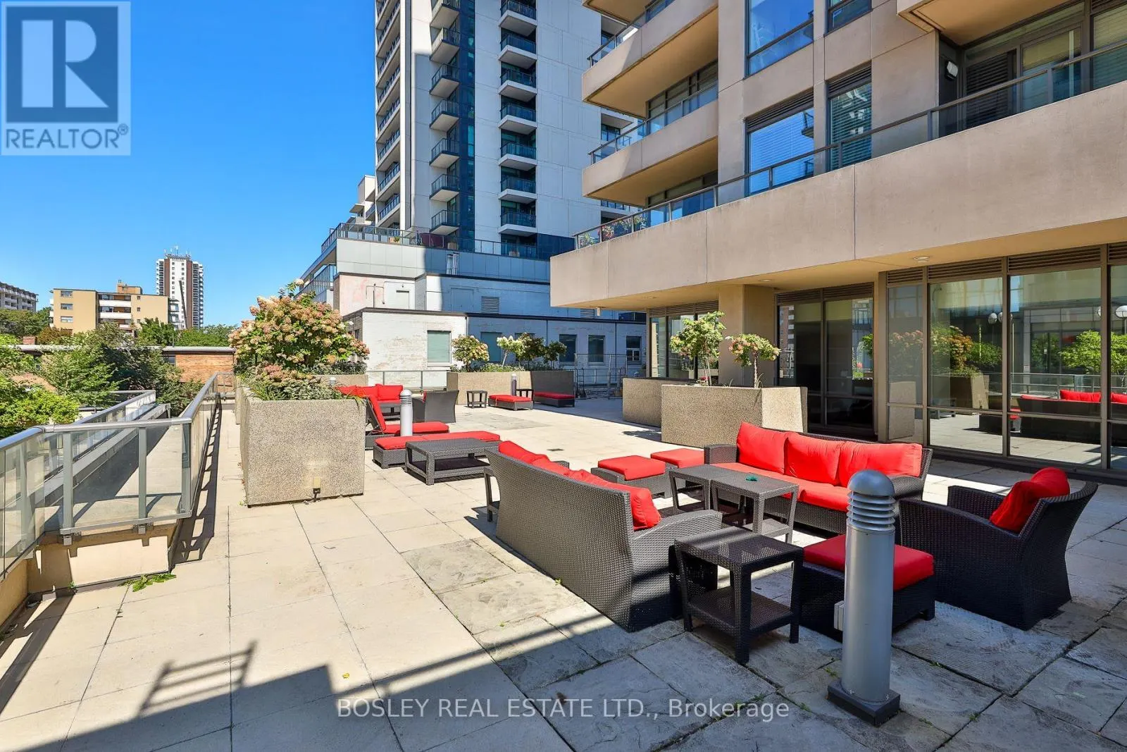 201 - 500 ST CLAIR AVENUE W