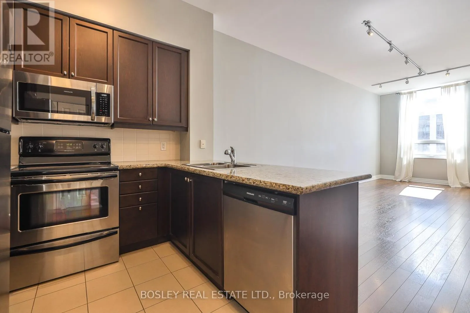 201 - 500 ST CLAIR AVENUE W