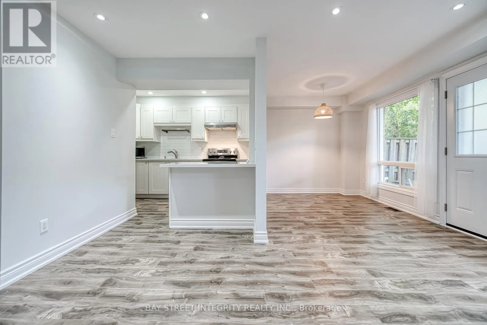 72 ELSA VINE WAY