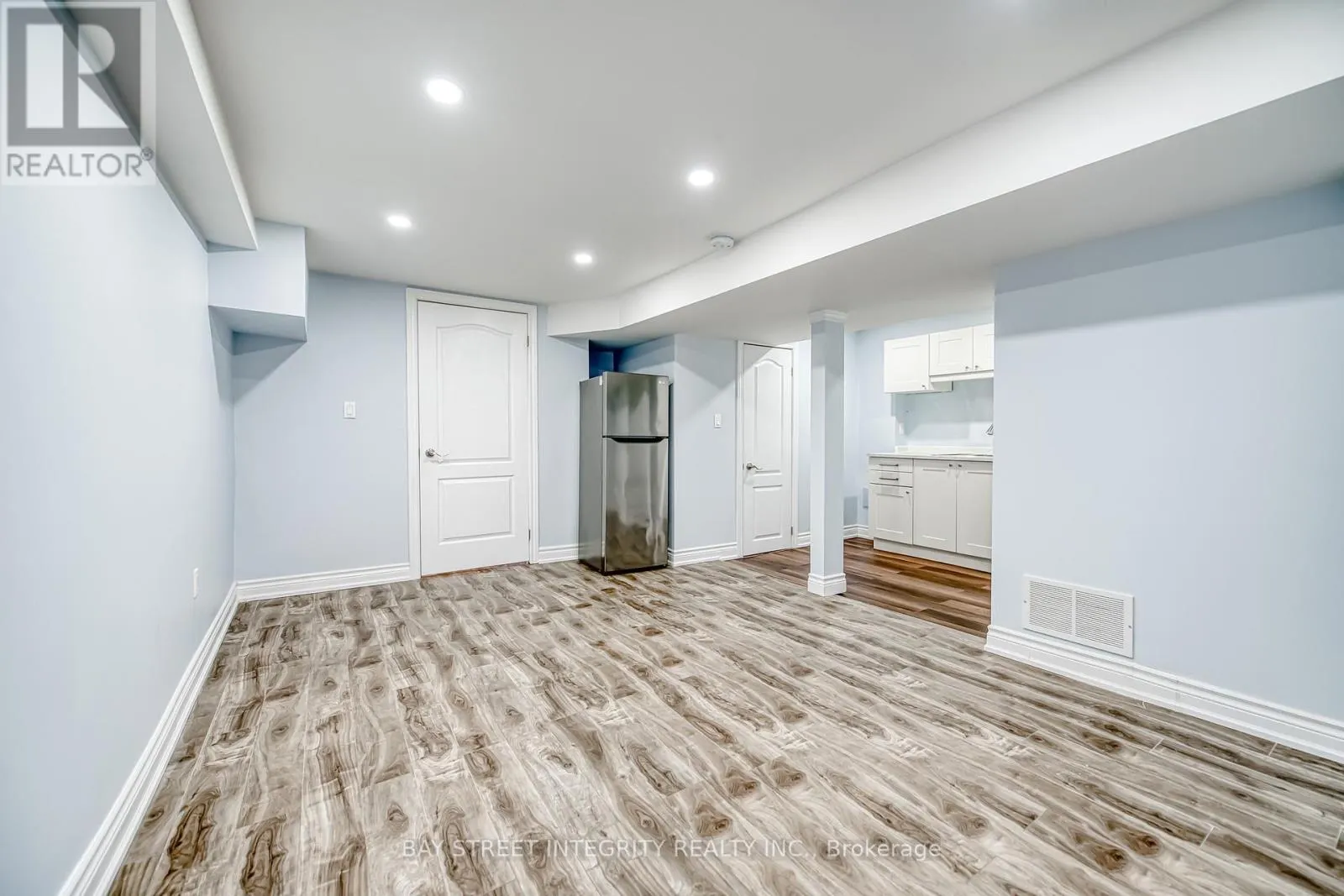 72 ELSA VINE WAY
