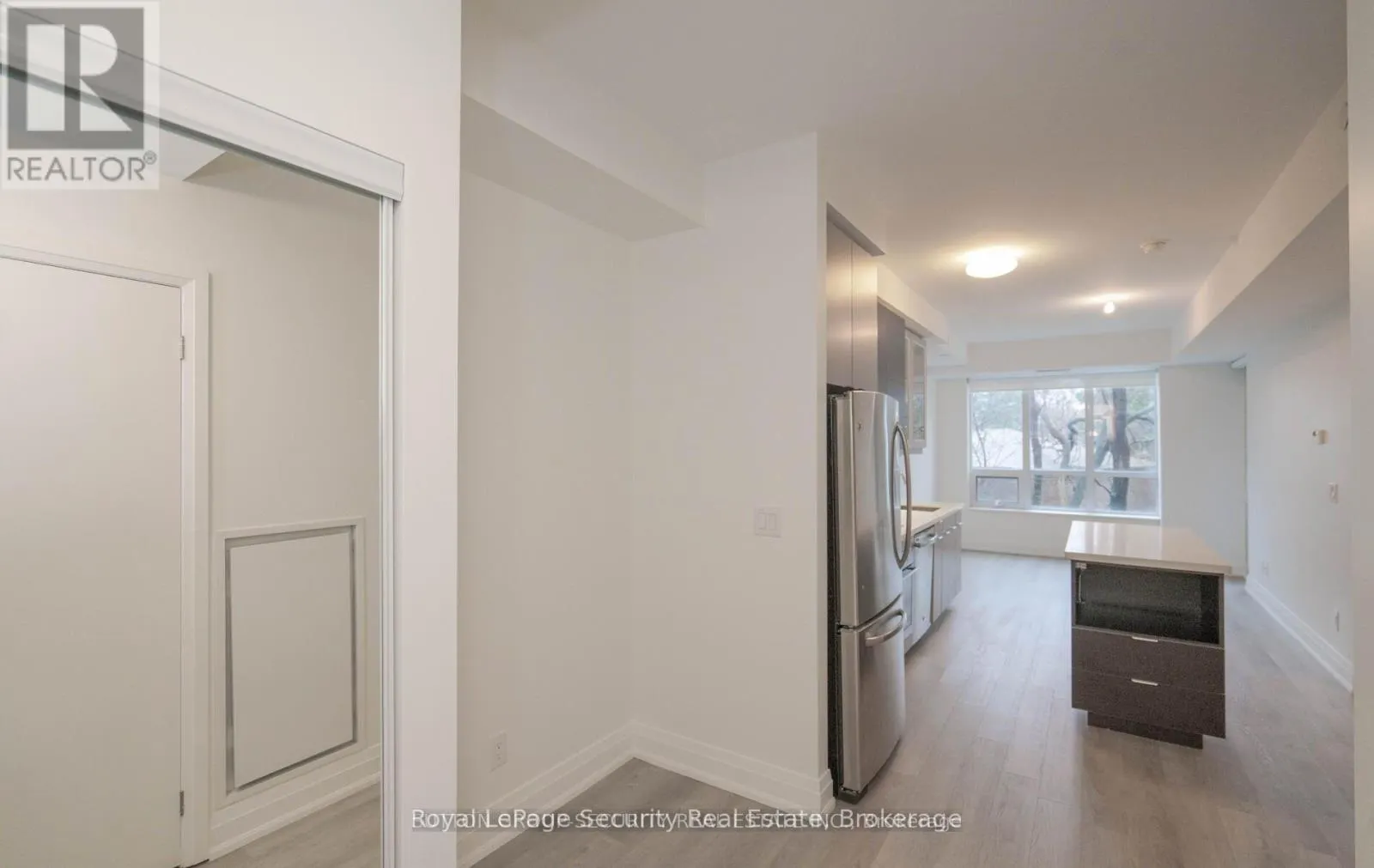 328 - 399 SPRING GARDEN AVENUE