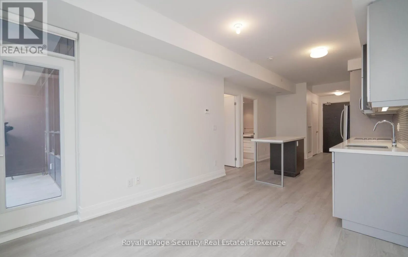 328 - 399 SPRING GARDEN AVENUE