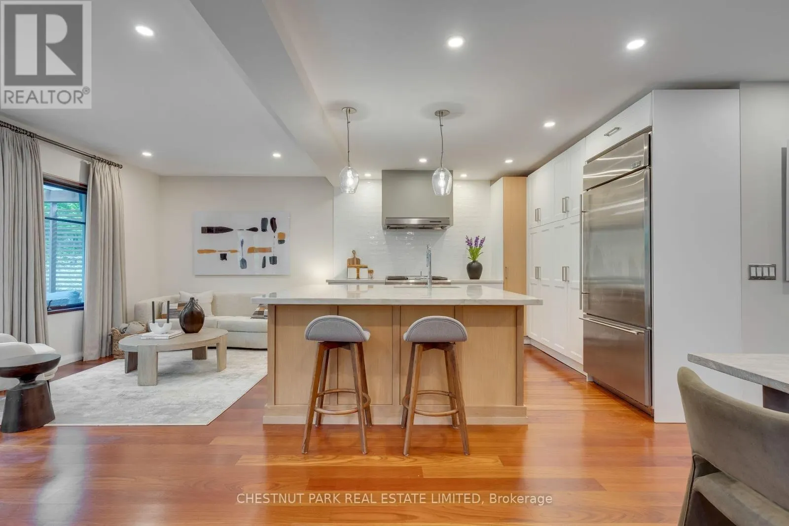 16 INGLEWOOD DRIVE
