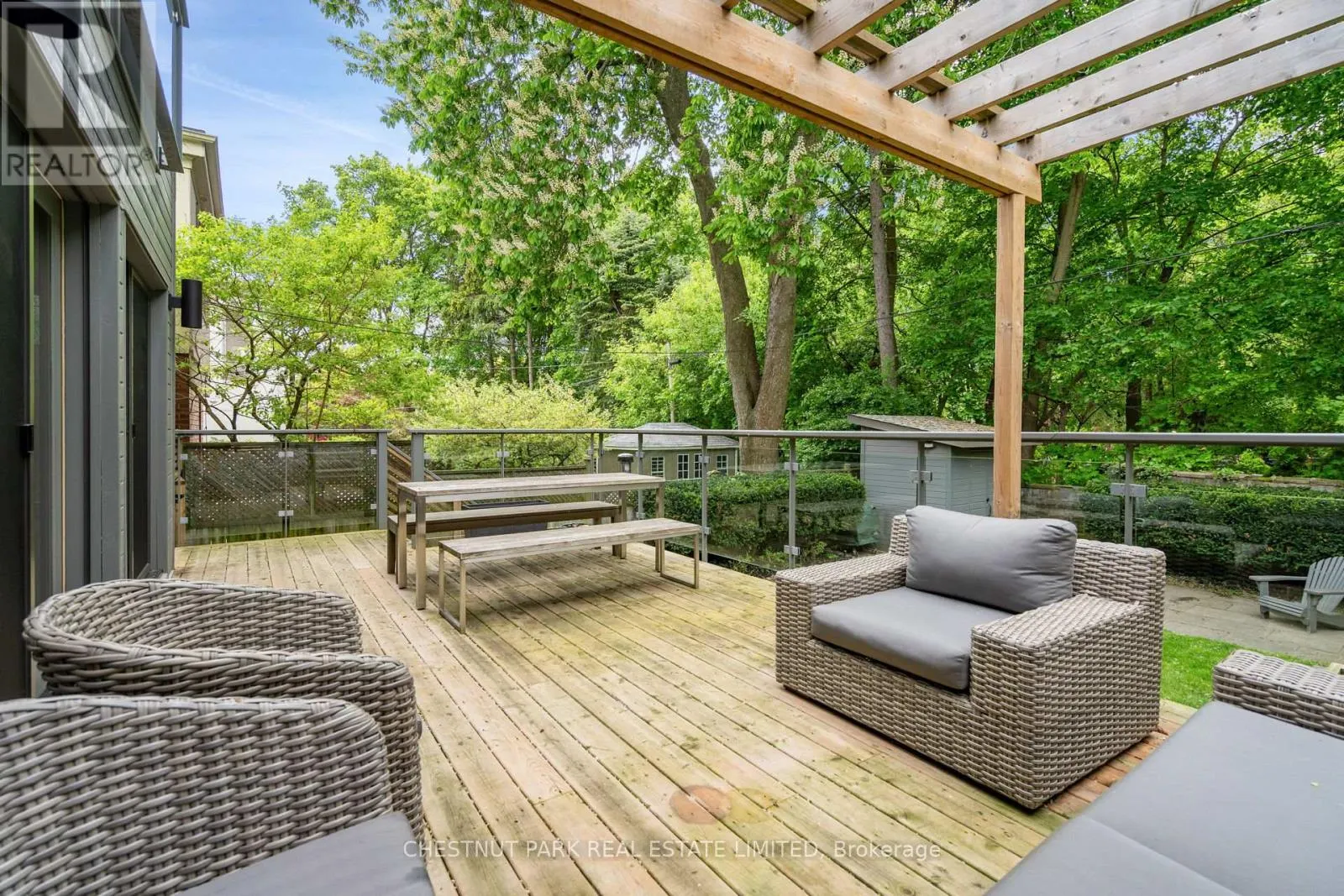 16 INGLEWOOD DRIVE
