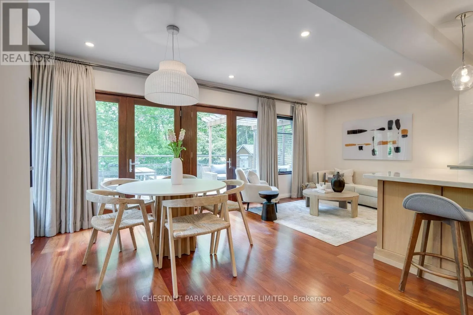 16 INGLEWOOD DRIVE