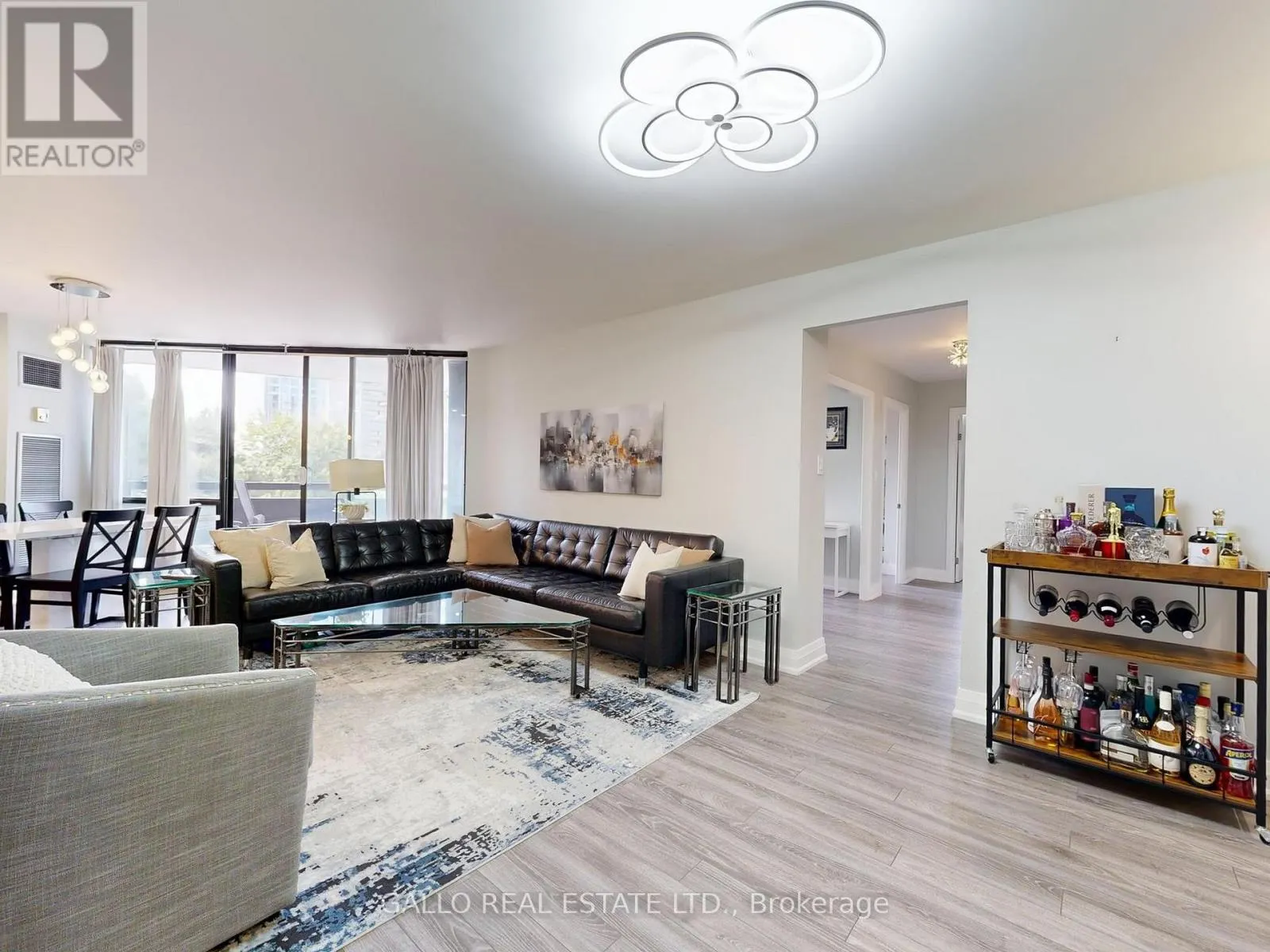 404 - 75 GRAYDON HALL DRIVE