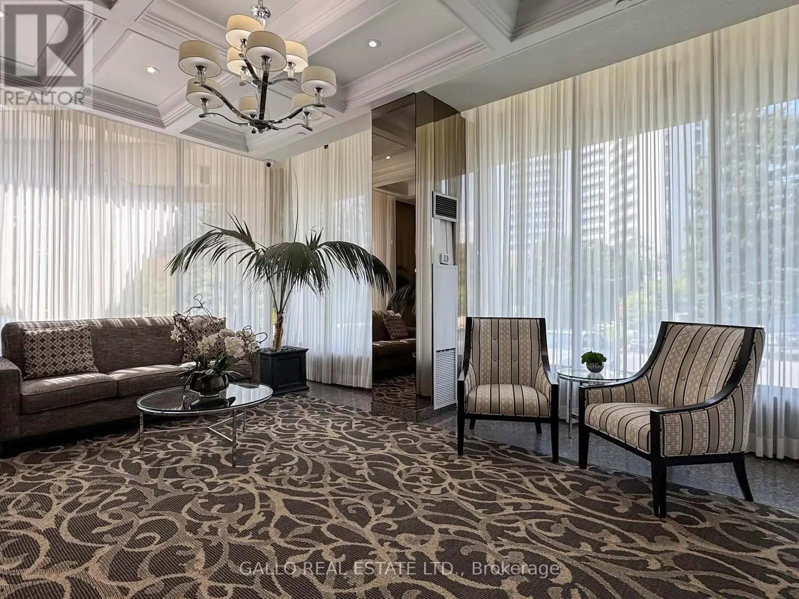 404 - 75 GRAYDON HALL DRIVE