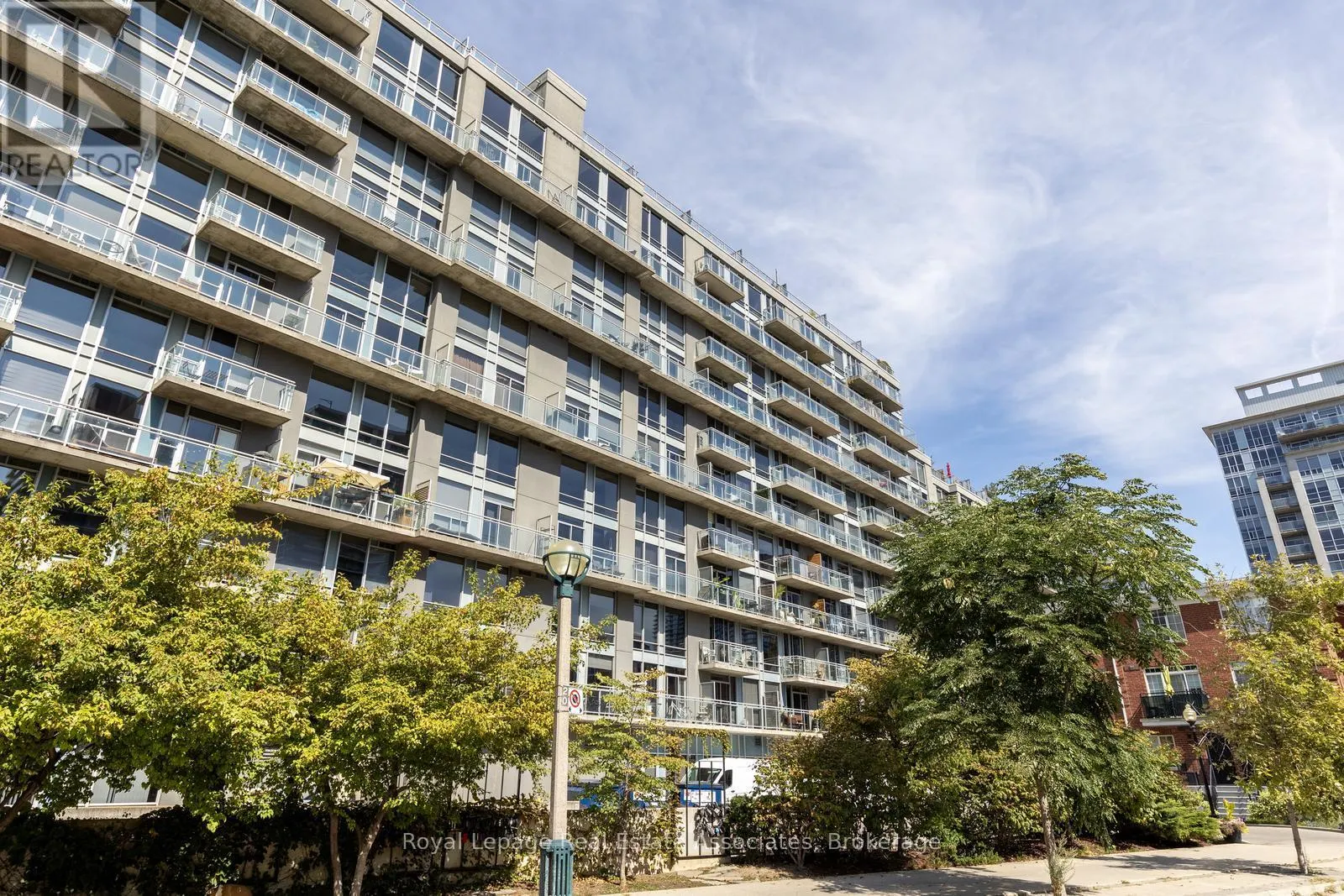 826 - 1029 KING STREET W