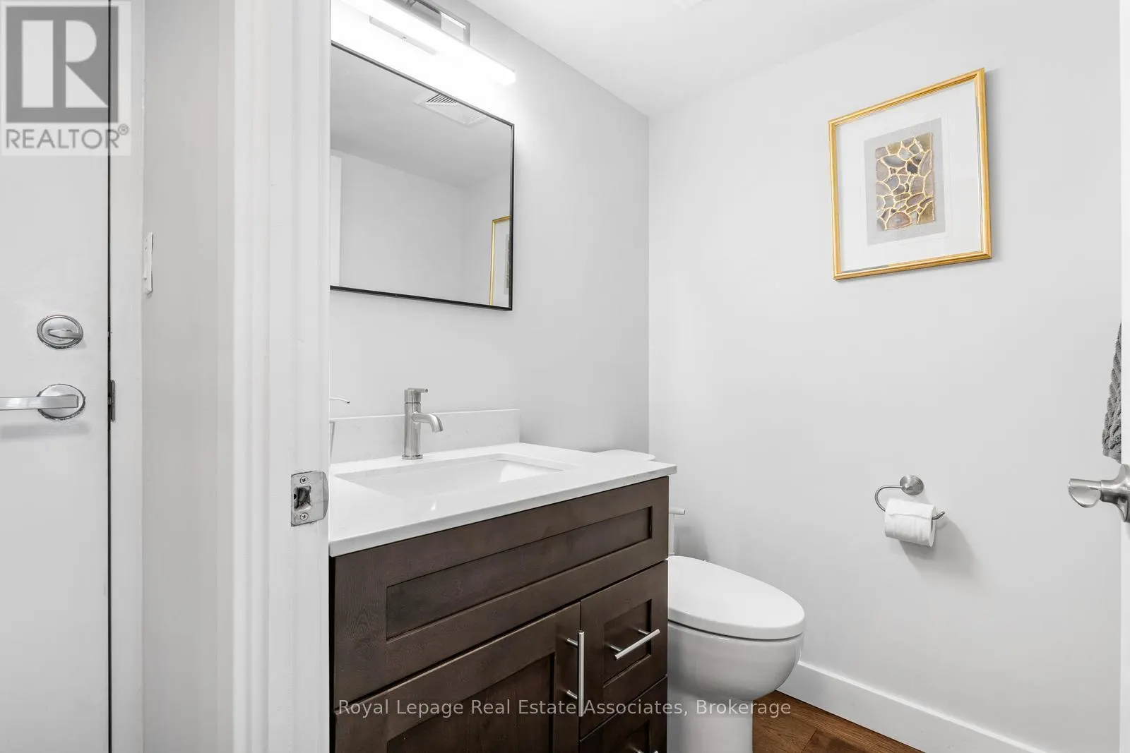 826 - 1029 KING STREET W