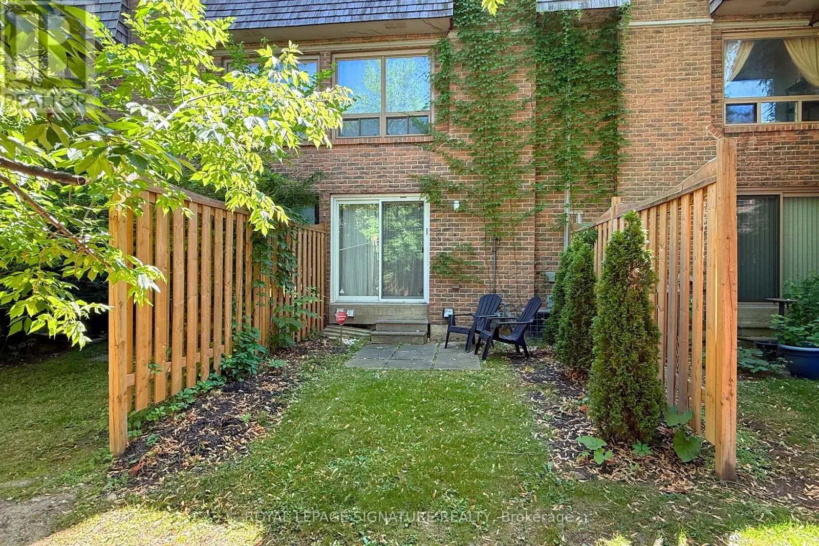 22 DUTCH MYRTLE WAY
