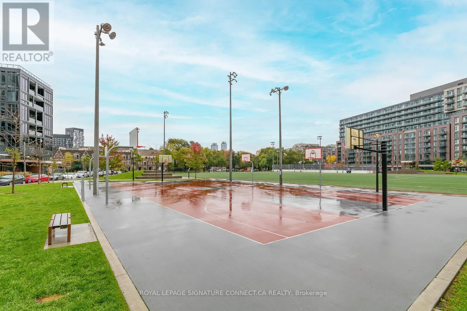 1203 - 20 TUBMAN AVENUE