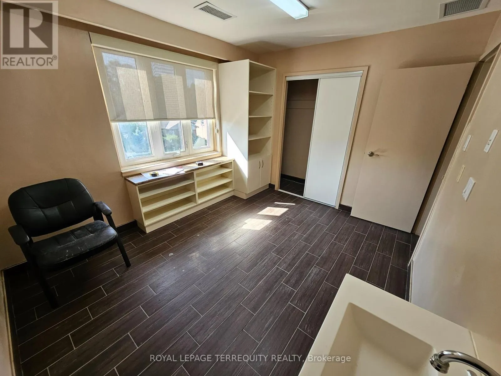 SECOND FLOOR - 116 SHEPPARD AVENUE W