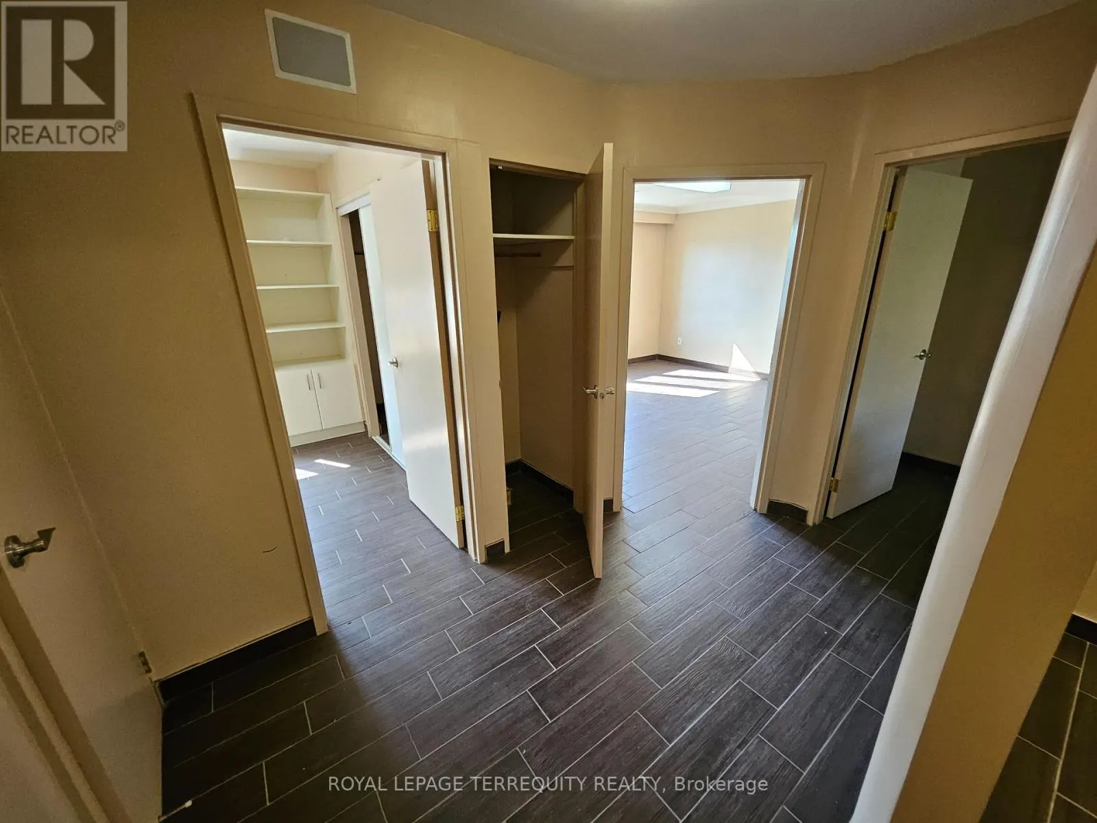 SECOND FLOOR - 116 SHEPPARD AVENUE W