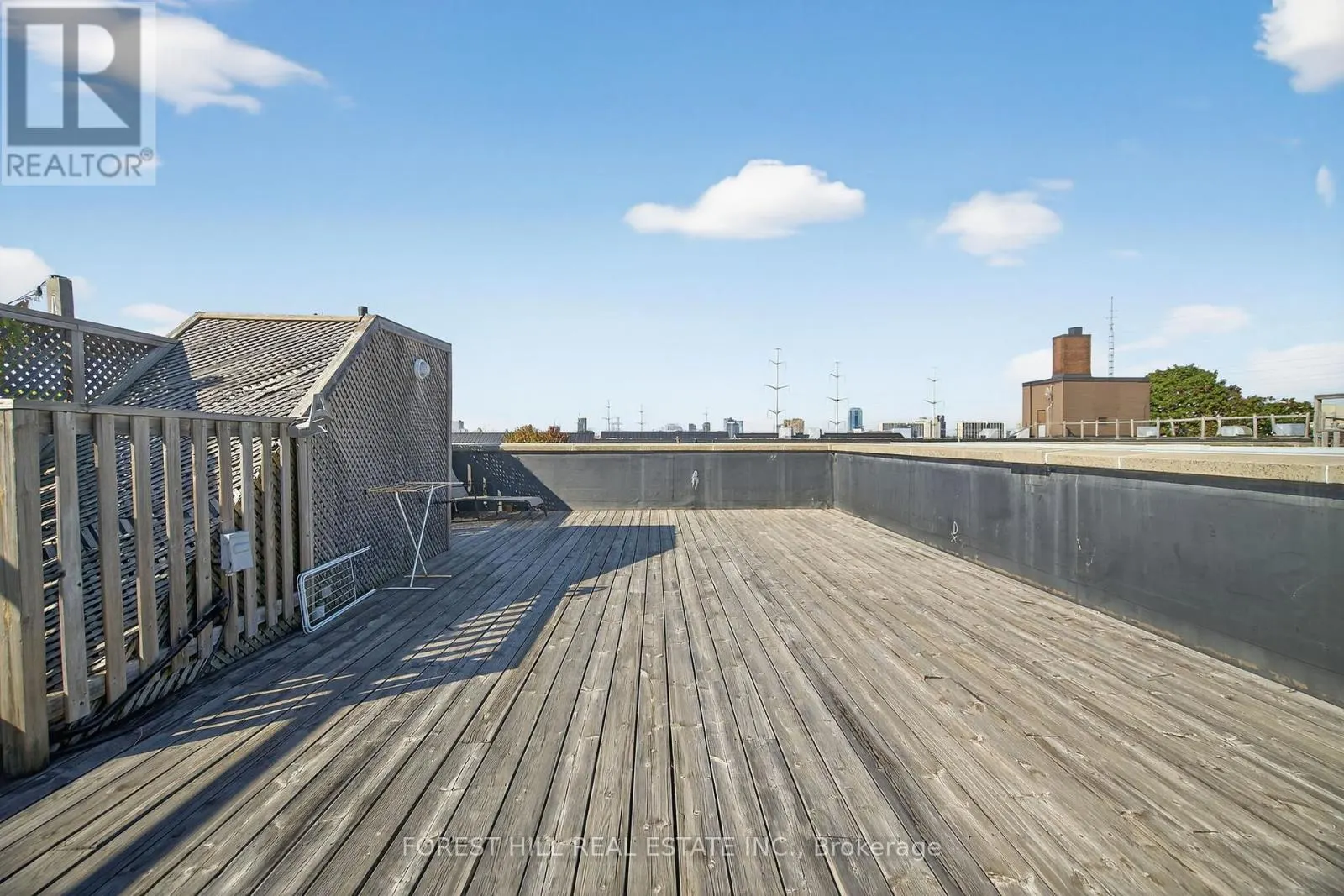 305 - 1785 EGLINTON AVENUE E