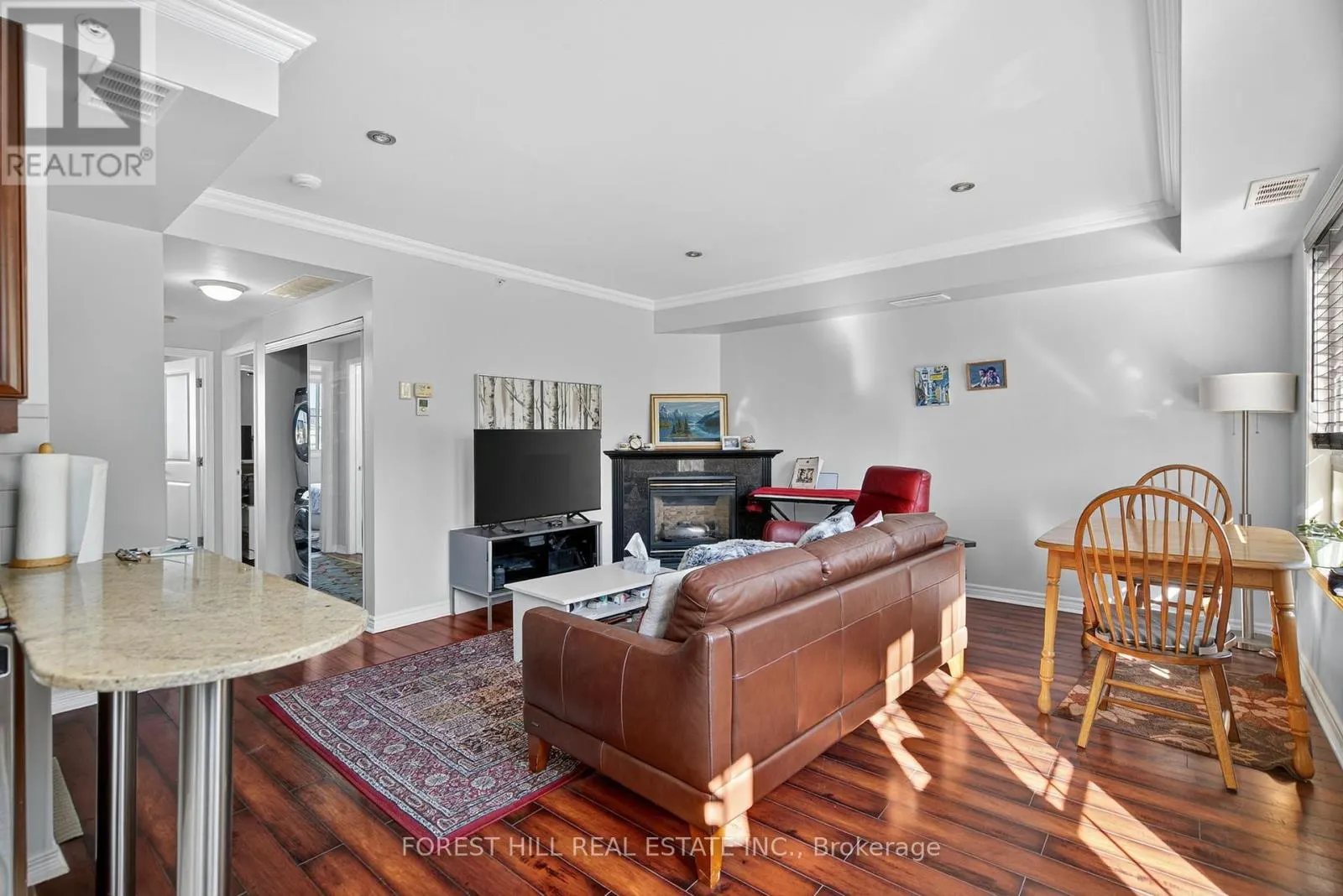 305 - 1785 EGLINTON AVENUE E