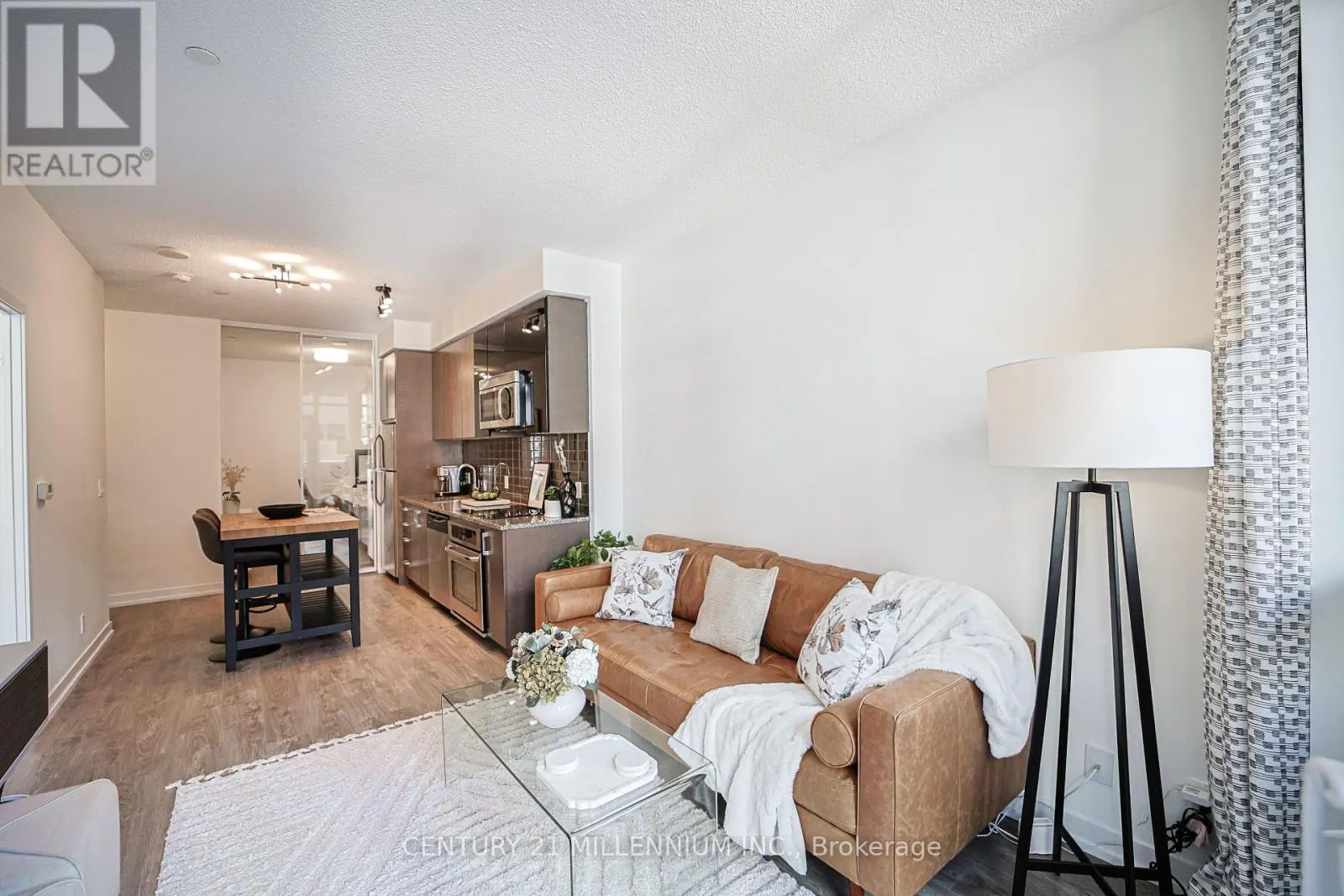 405 - 89 DUNFIELD AVENUE