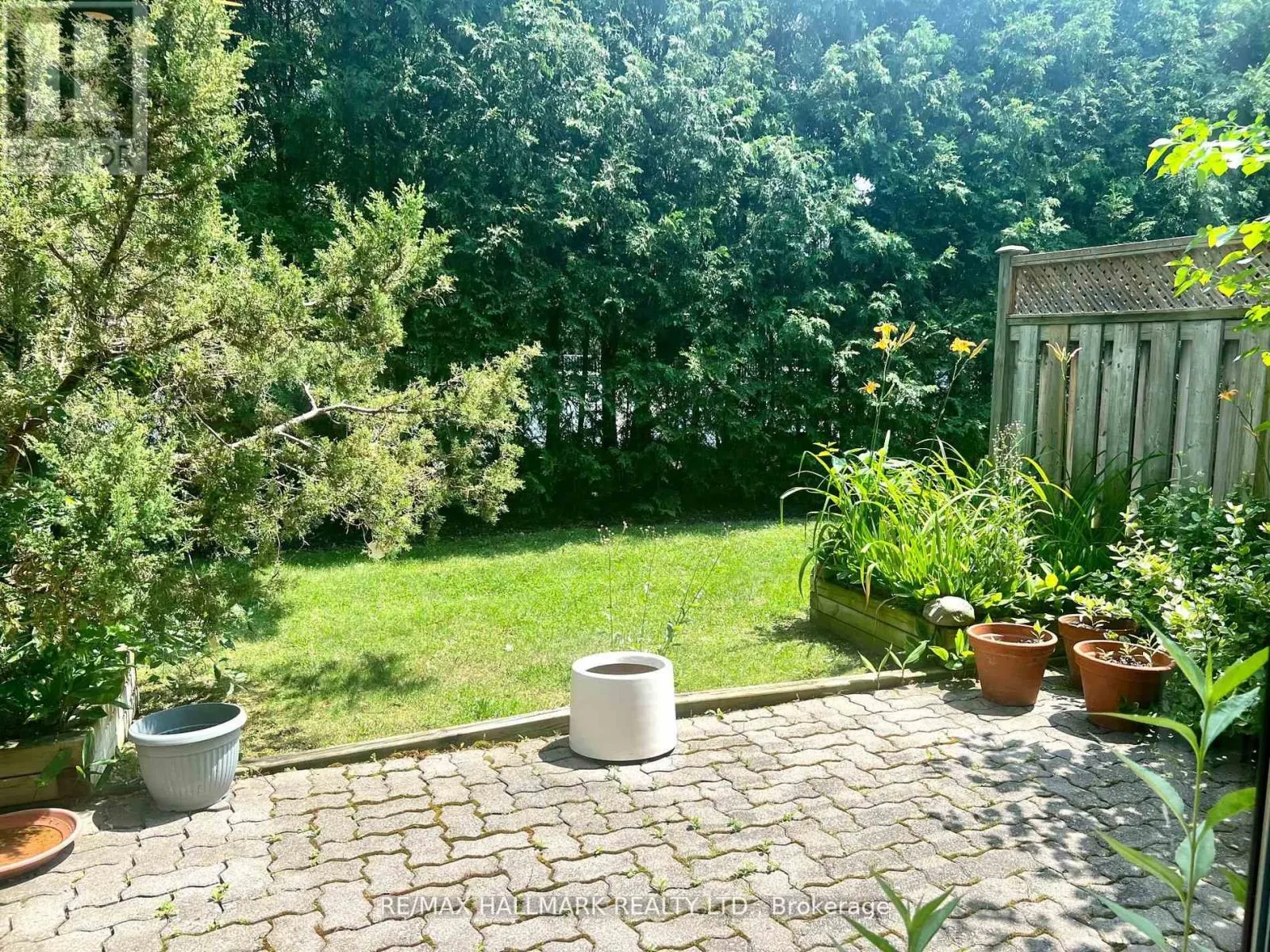 1 RED MAPLE COURT