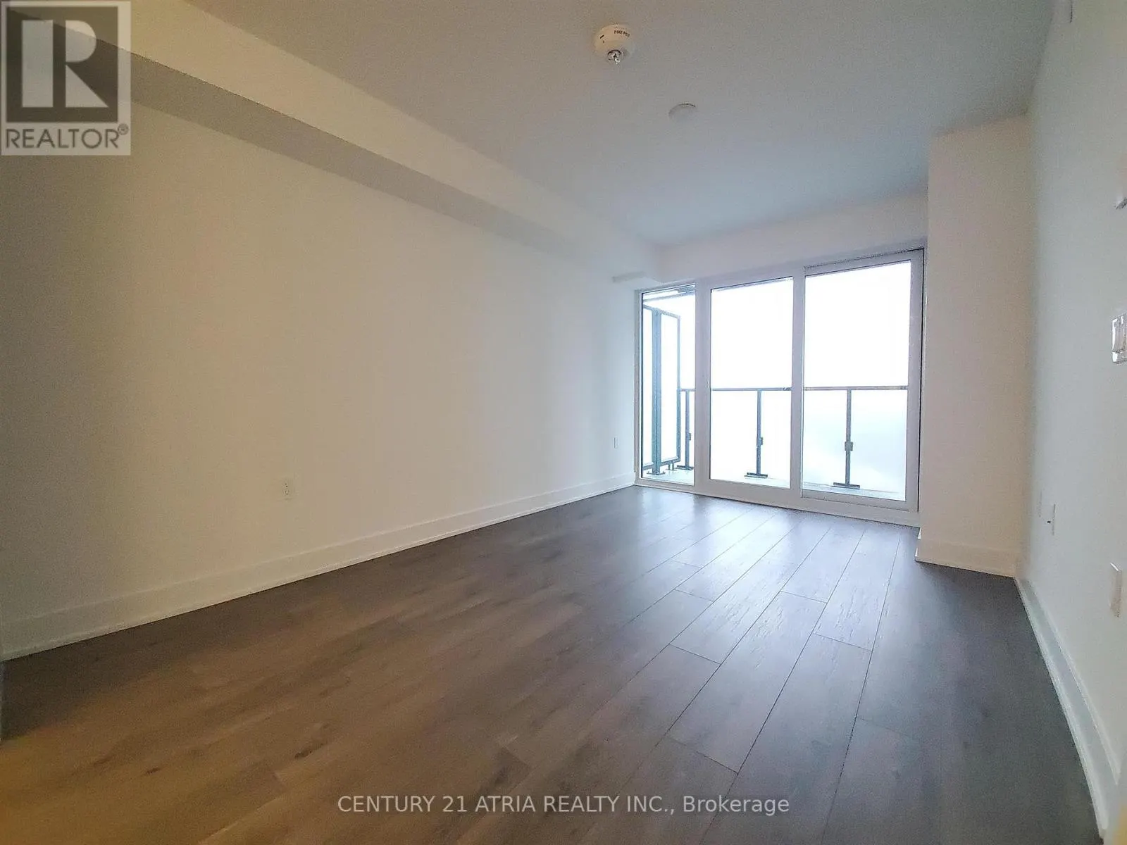 705 - 575 BLOOR STREET E