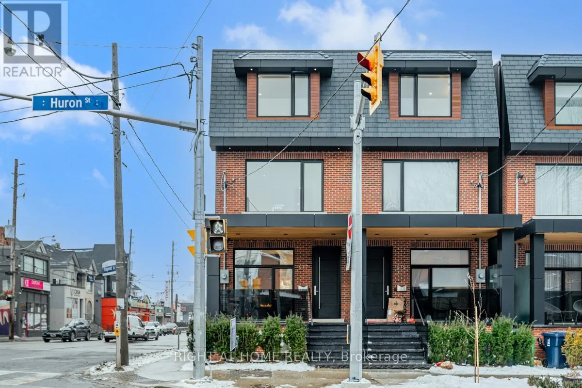677 HURON STREET