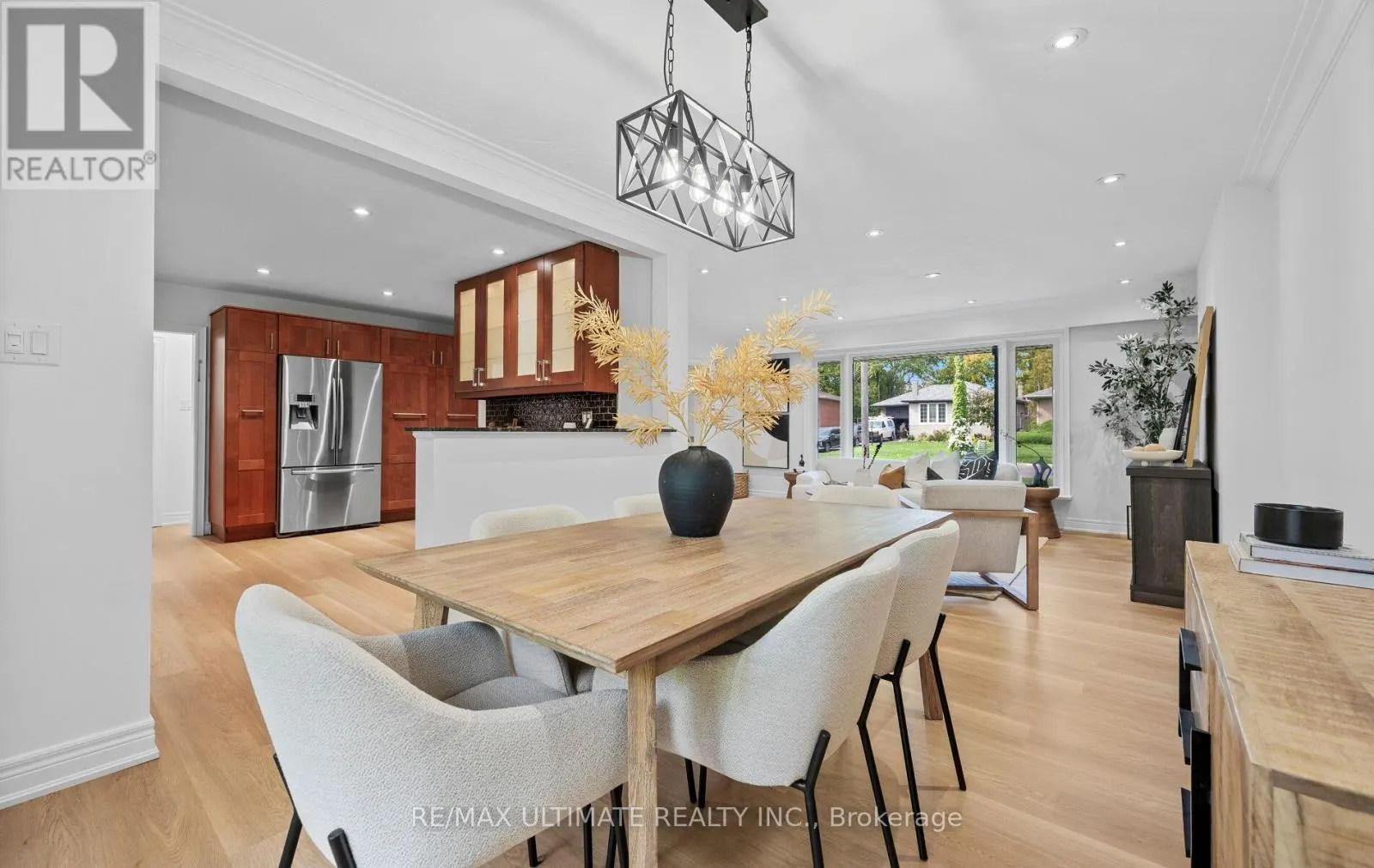 17 FLEETWELL COURT