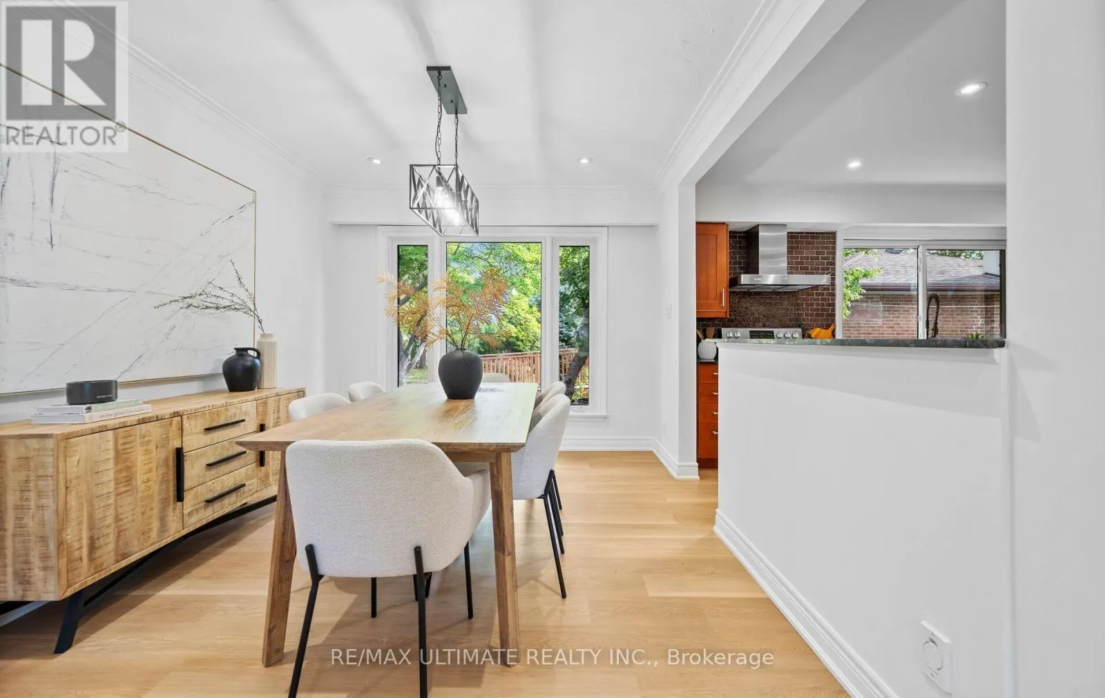 17 FLEETWELL COURT