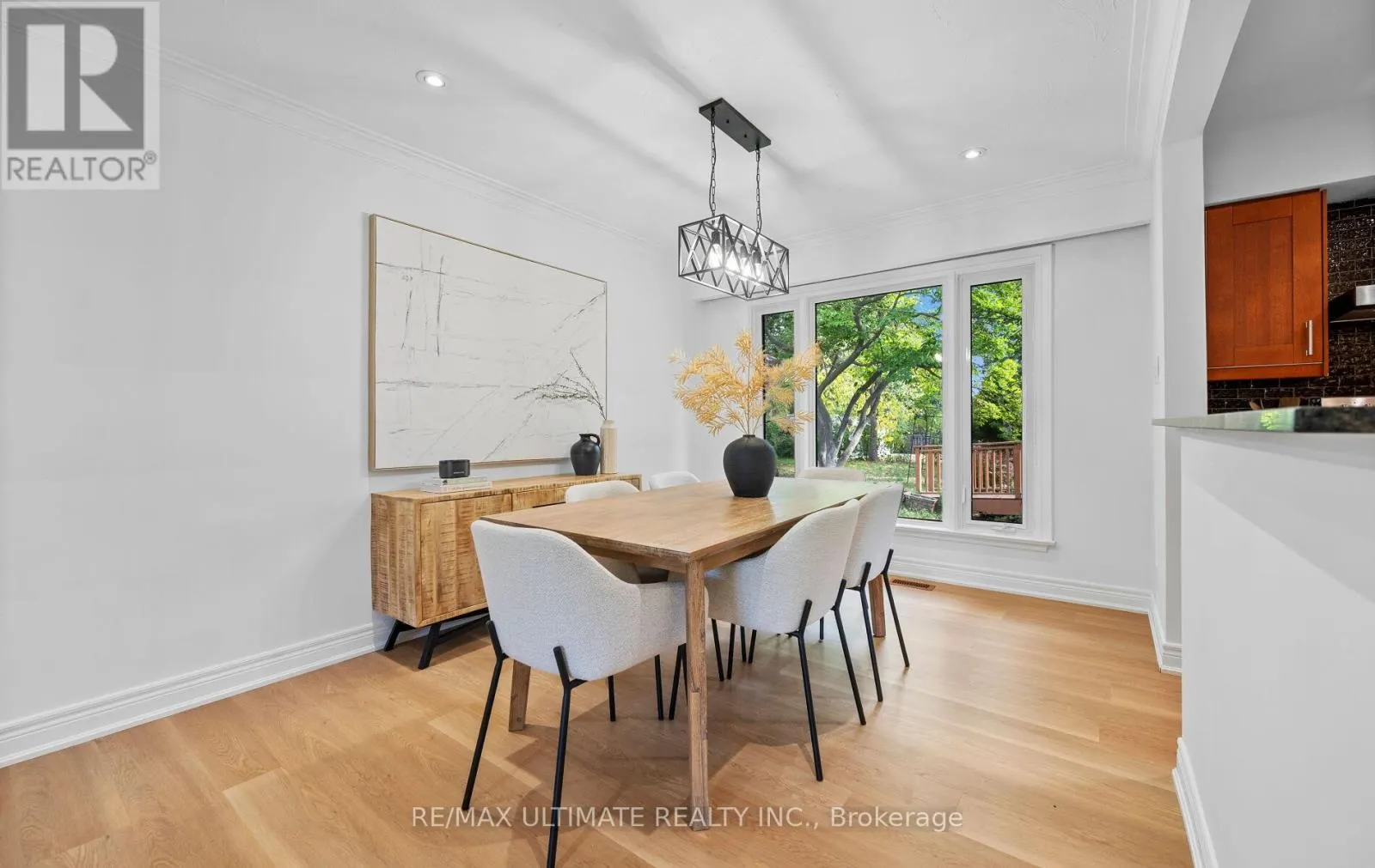 17 FLEETWELL COURT