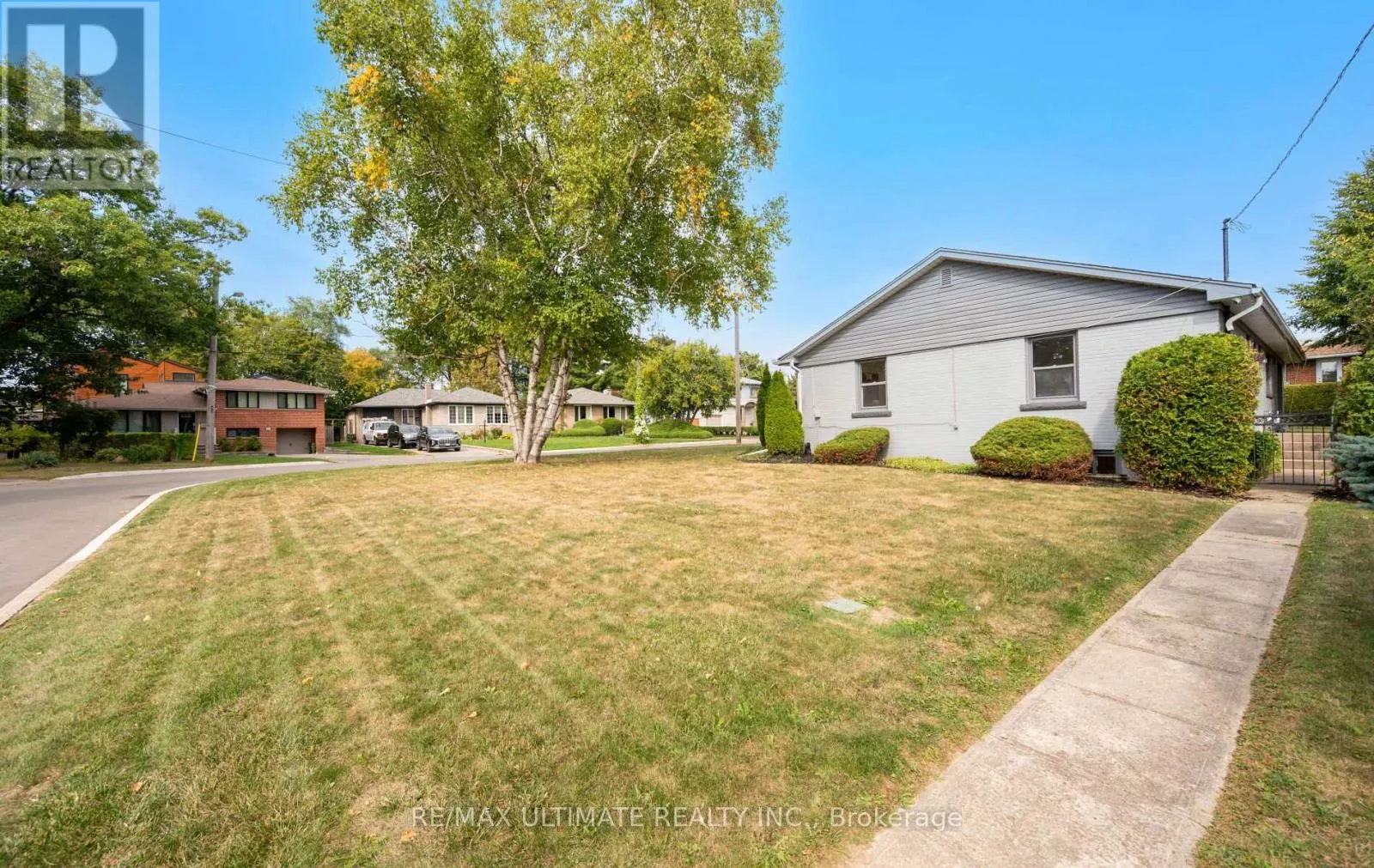 17 FLEETWELL COURT