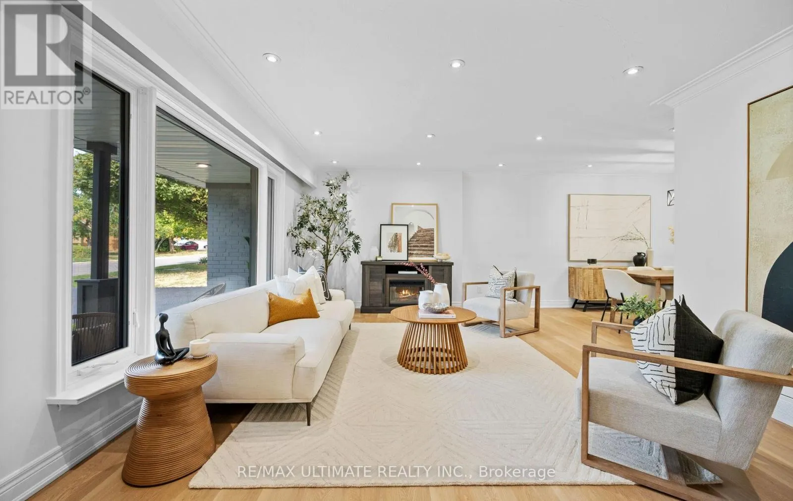 17 FLEETWELL COURT