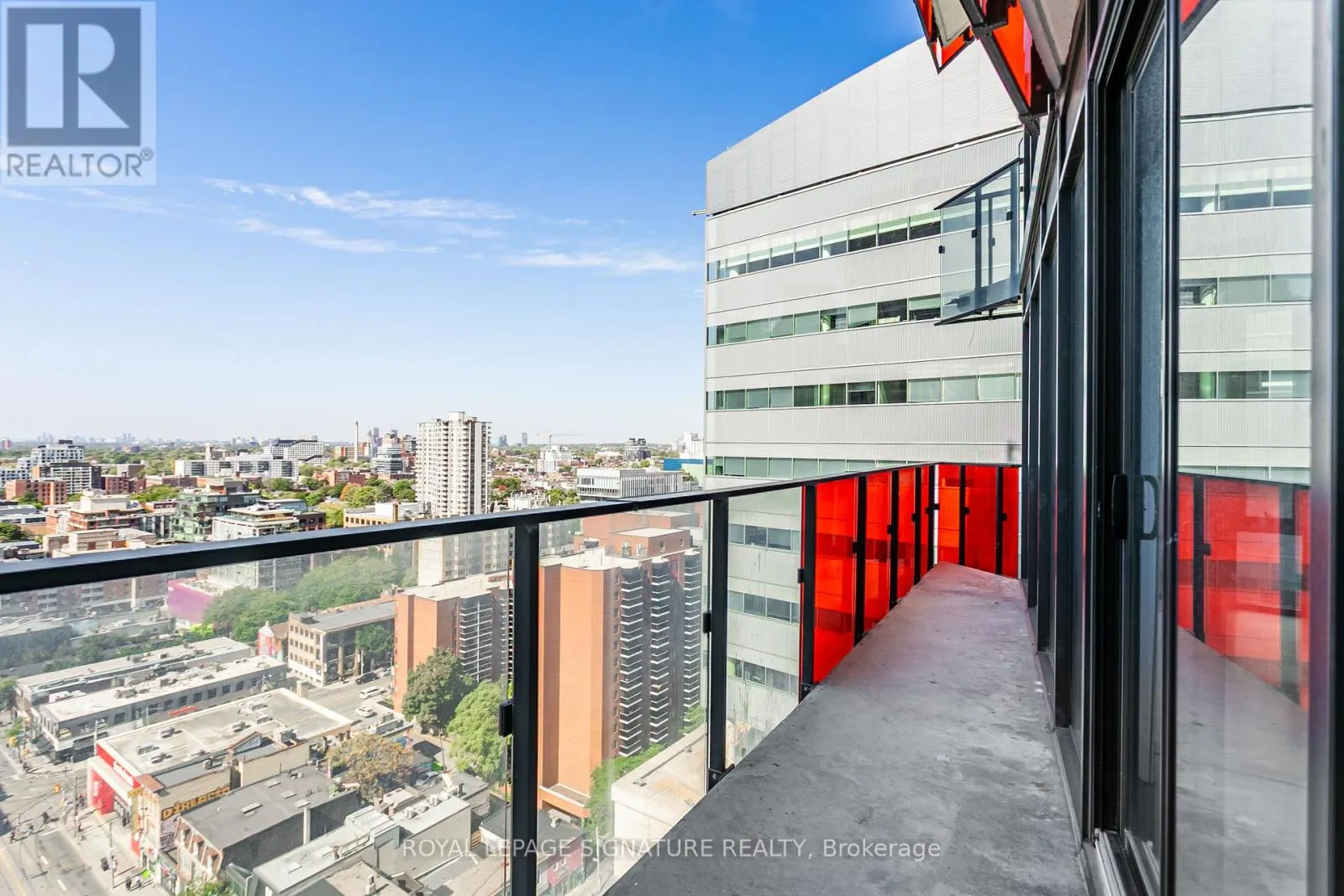 1805 - 215 QUEEN STREET W