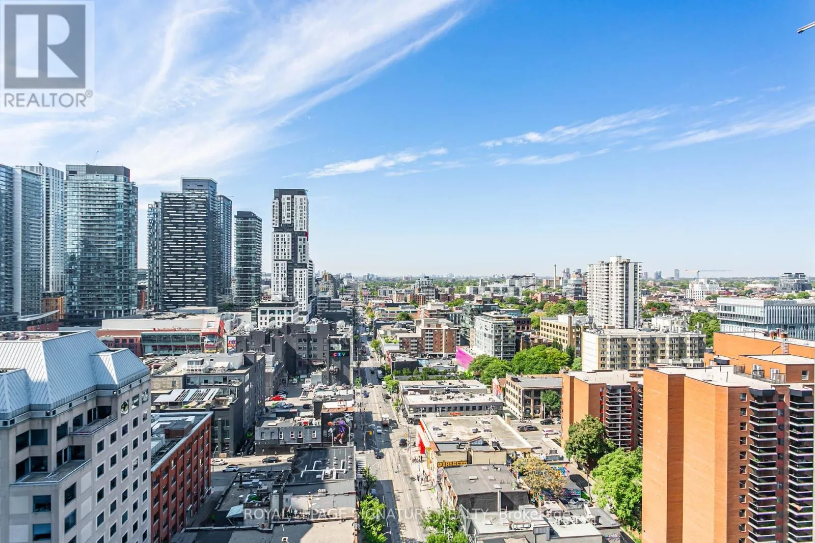 1805 - 215 QUEEN STREET W