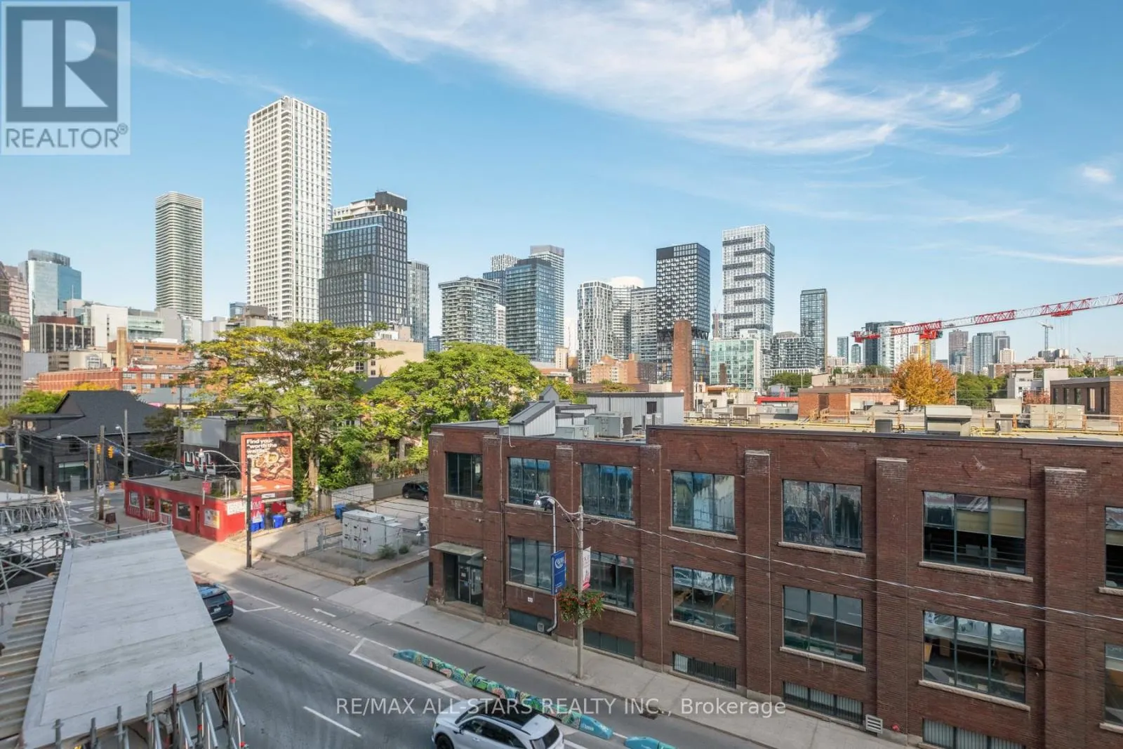 409 - 255 RICHMOND STREET E