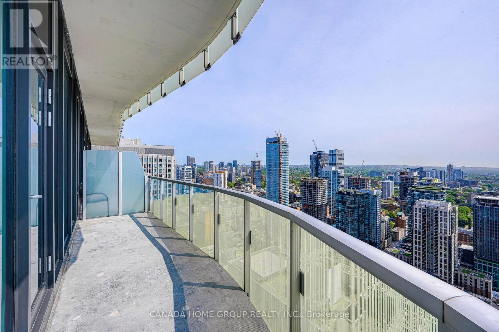 3605 - 197 YONGE STREET