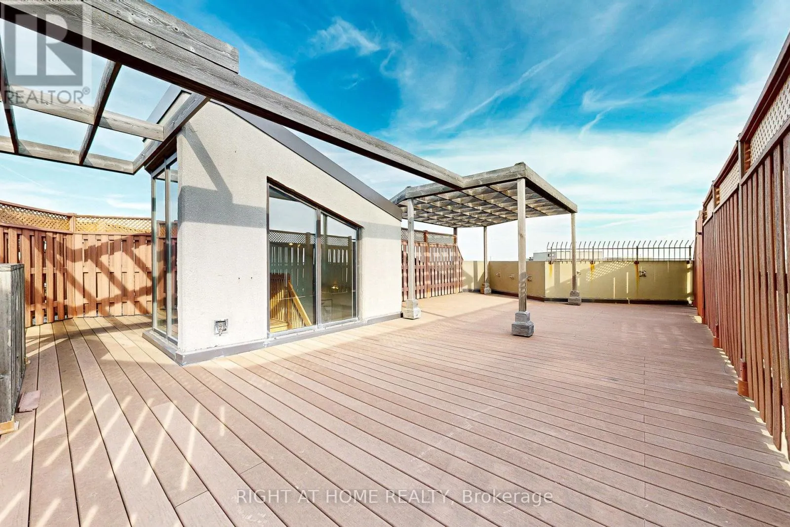 PH1 - 85 SKYMARK DRIVE