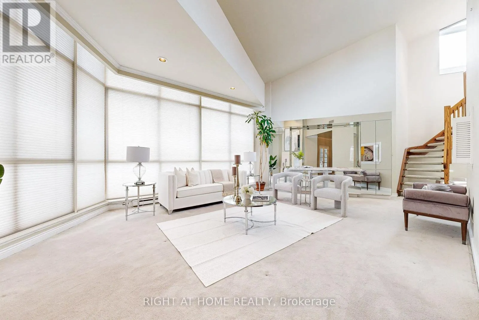 PH1 - 85 SKYMARK DRIVE