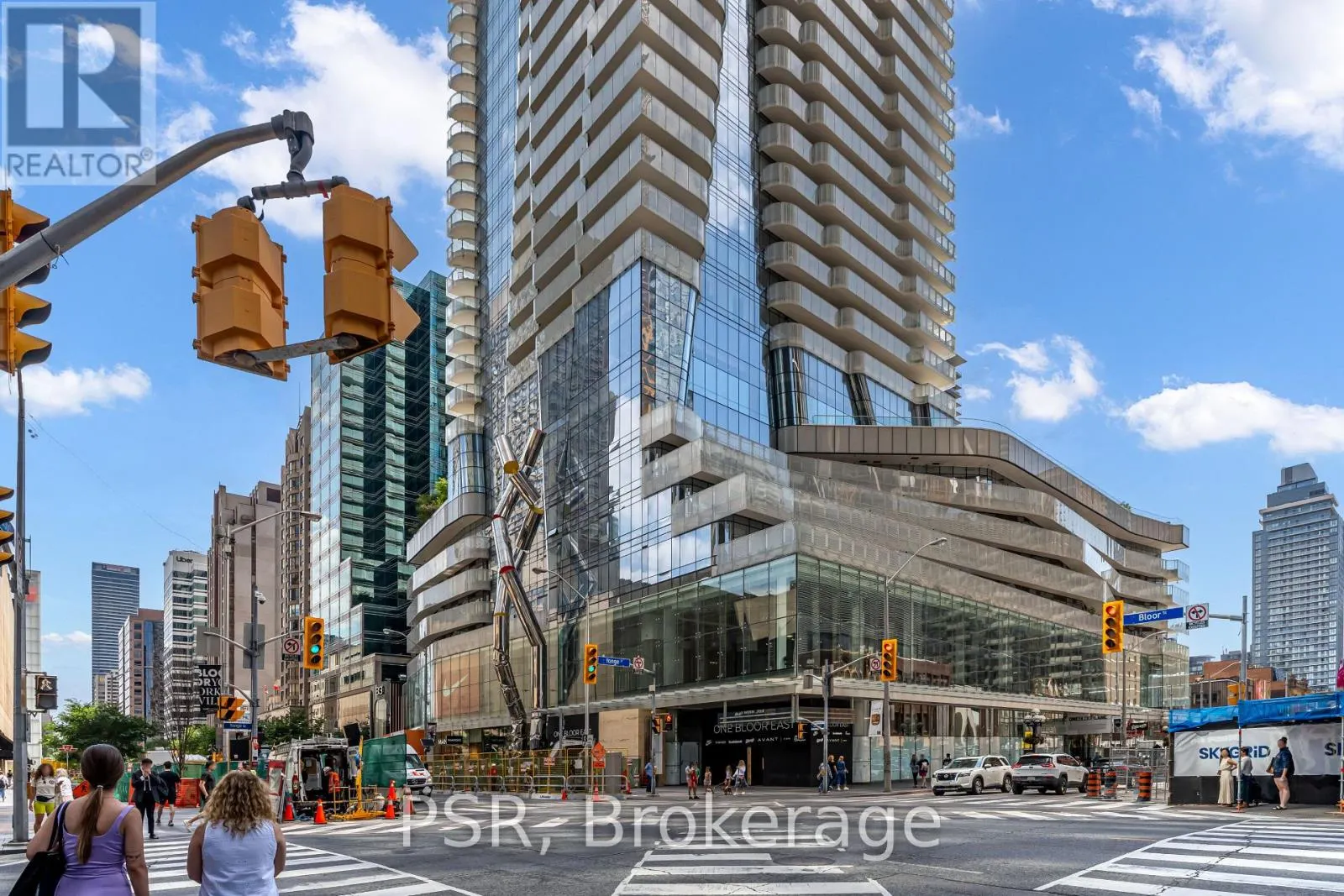 410 - 1 BLOOR STREET E