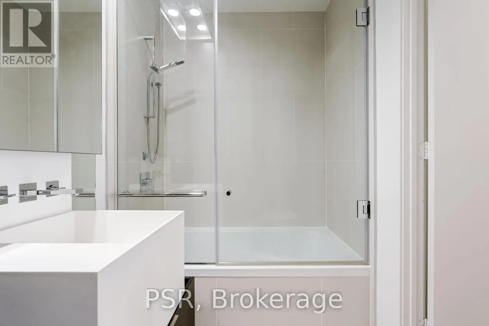 410 - 1 BLOOR STREET E