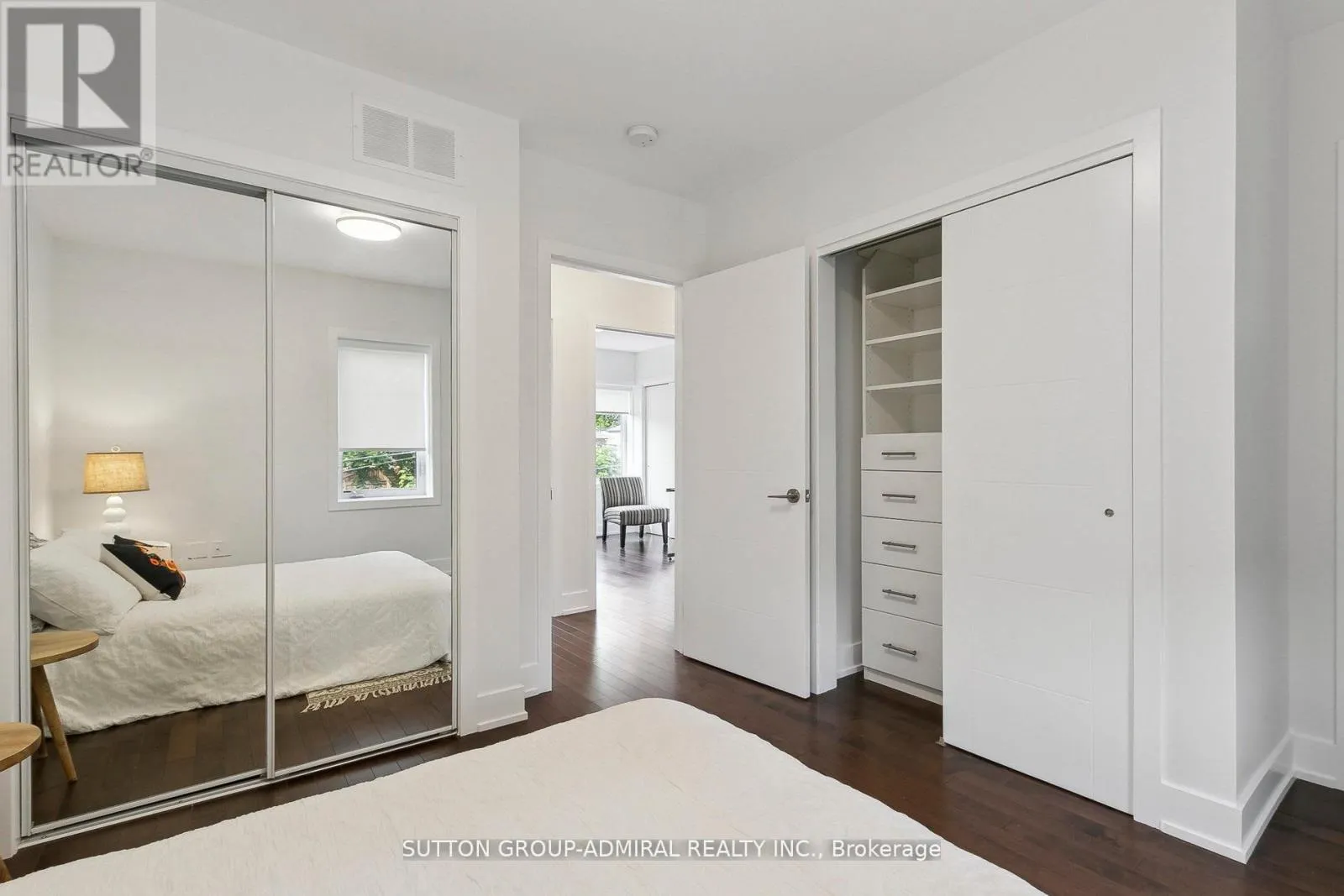 34 ELVINA GARDENS
