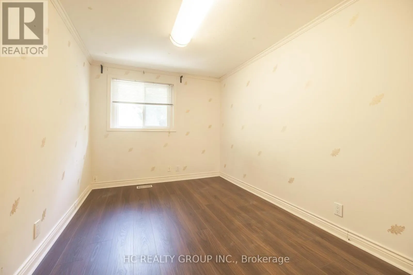 39 DALLINGTON DRIVE