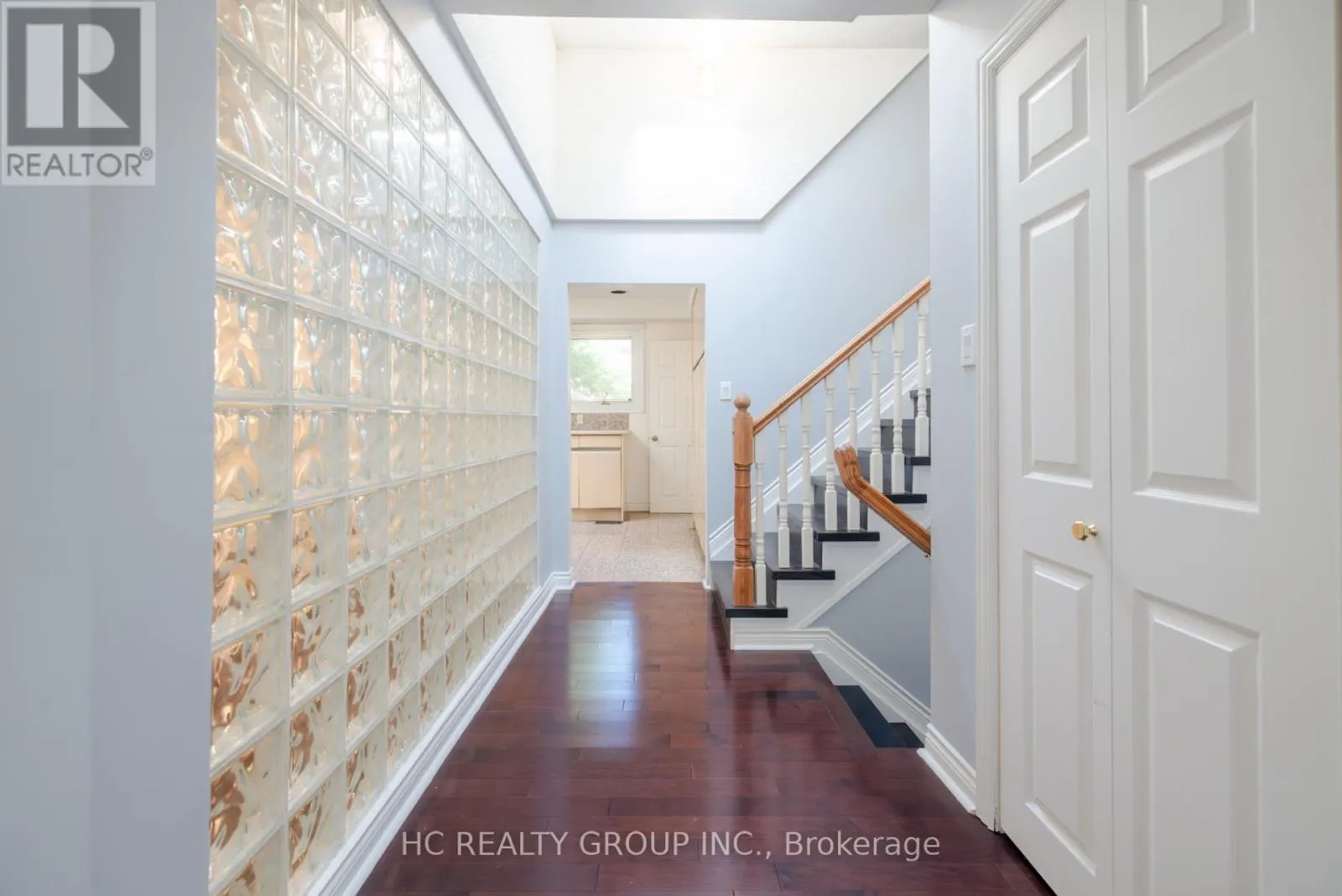 39 DALLINGTON DRIVE