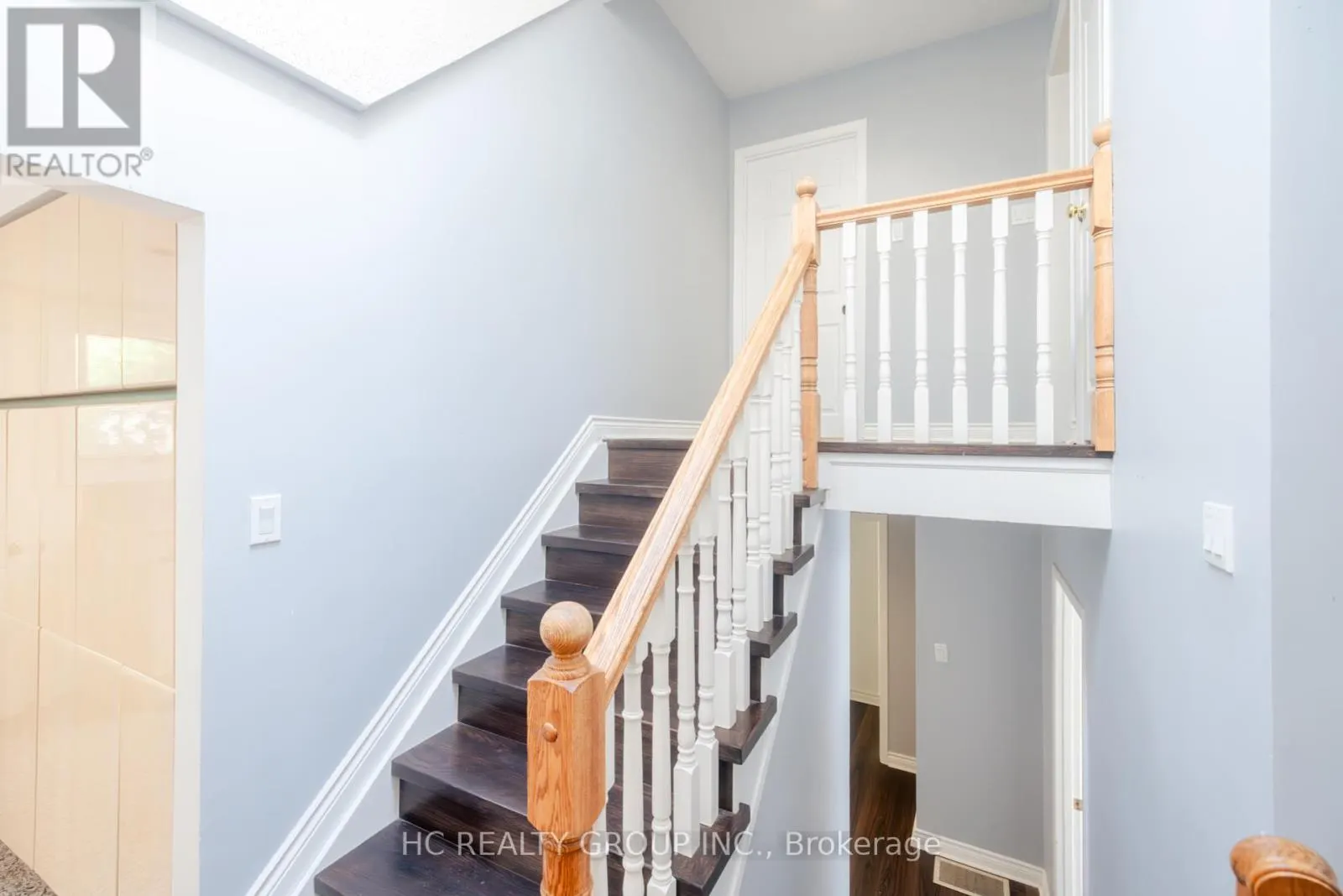 39 DALLINGTON DRIVE