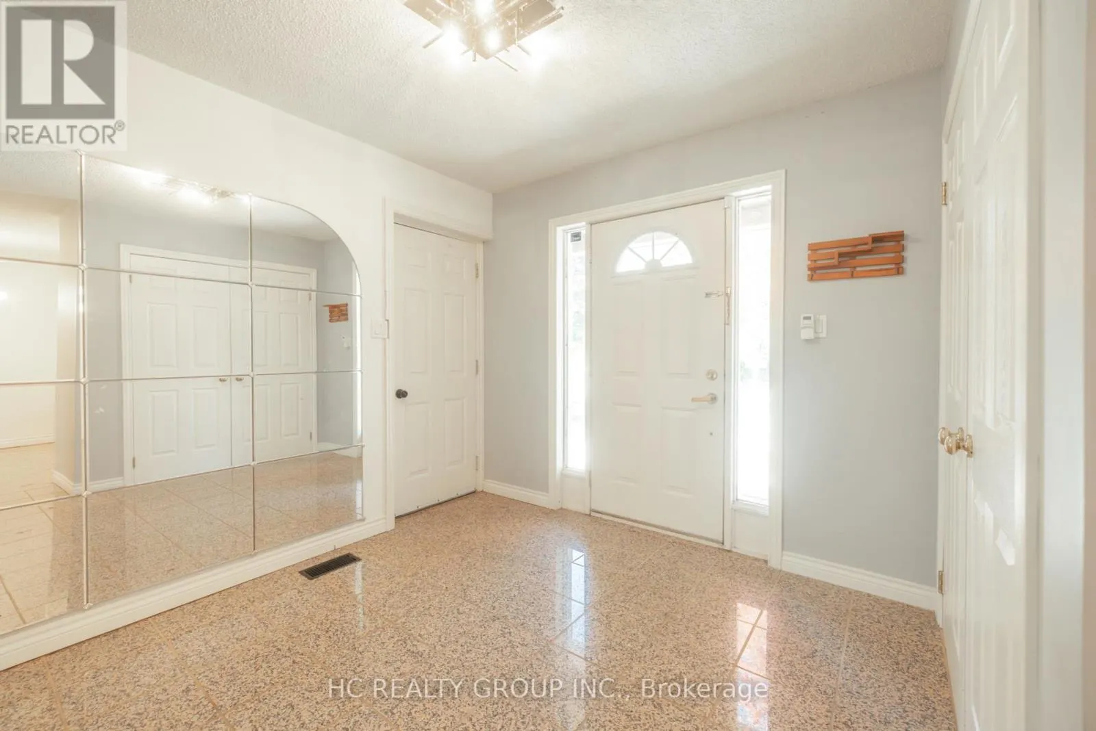 39 DALLINGTON DRIVE